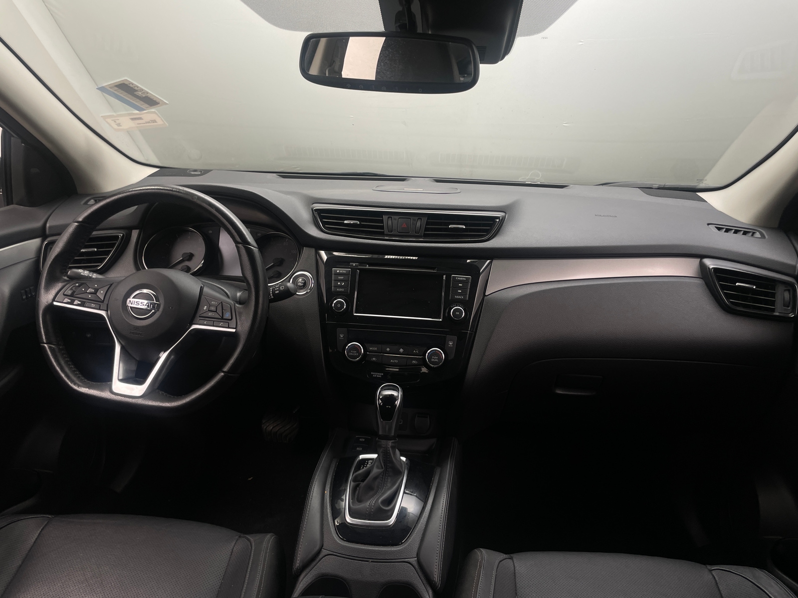 Thumbnail: 2020 Nissan Rogue Sport - 2