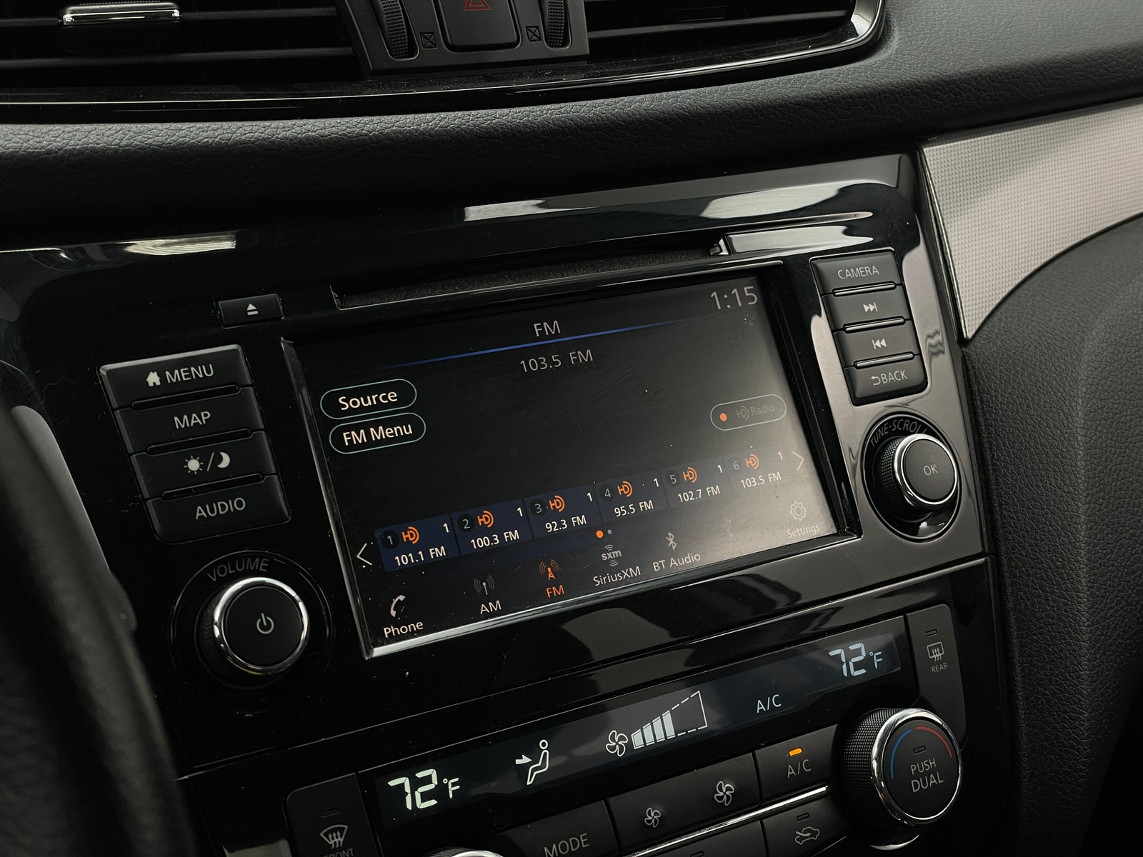 Thumbnail: 2020 Nissan Rogue Sport - 3