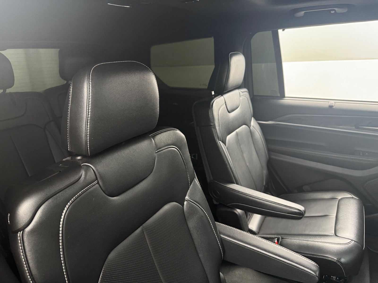 Thumbnail: 2024 Jeep Grand Cherokee L - 5