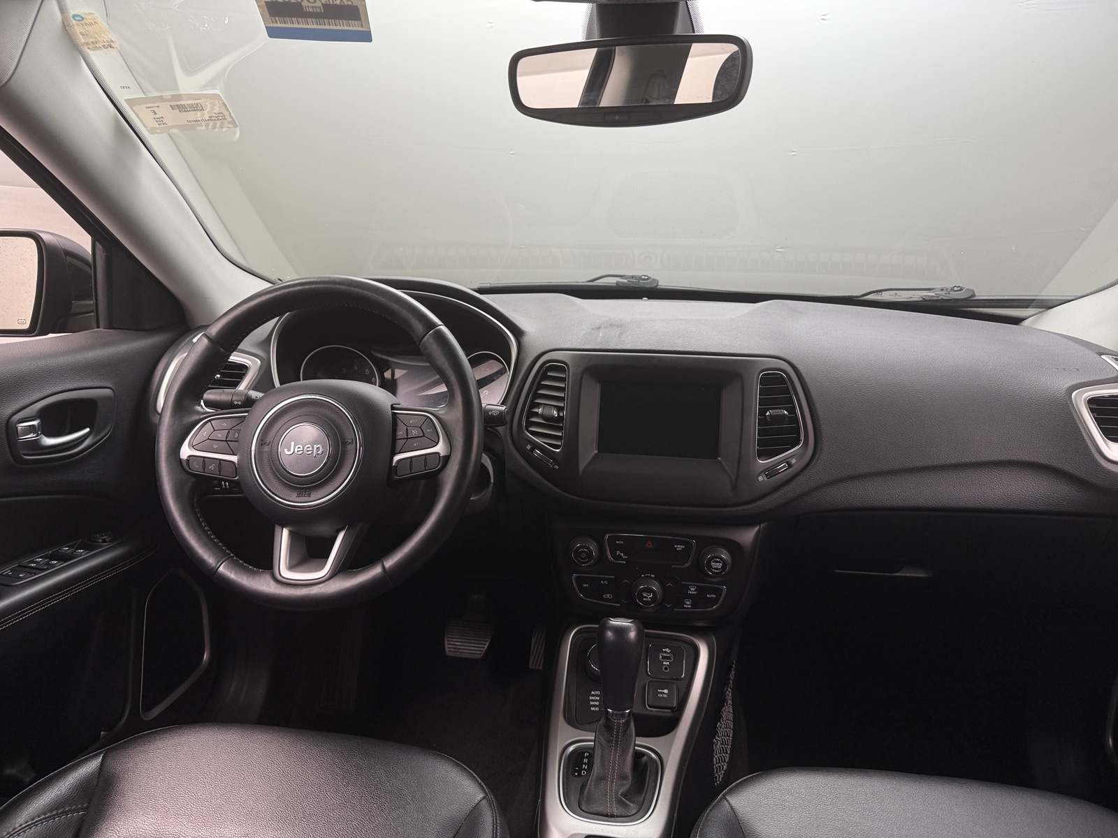 Thumbnail: 2018 Jeep Compass - 3