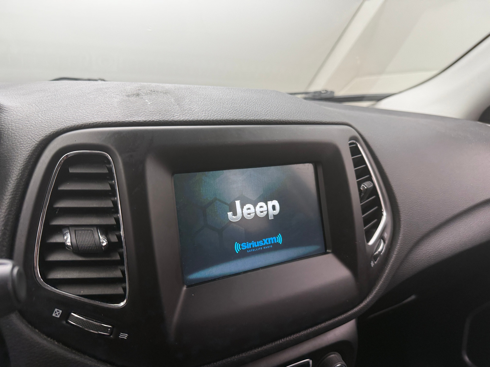 Thumbnail: 2018 Jeep Compass - 4