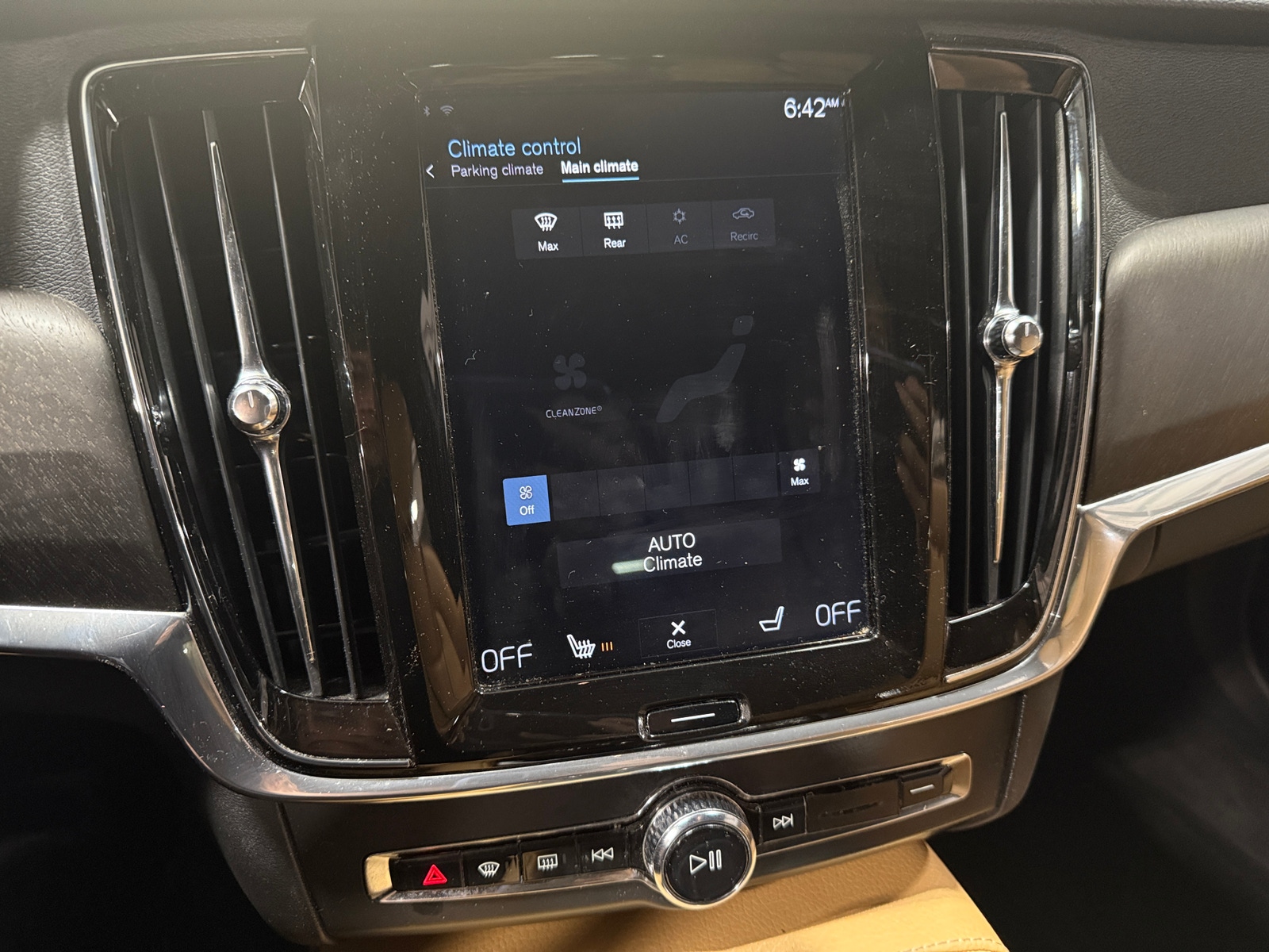 Thumbnail: 2019 Volvo V90 - 3