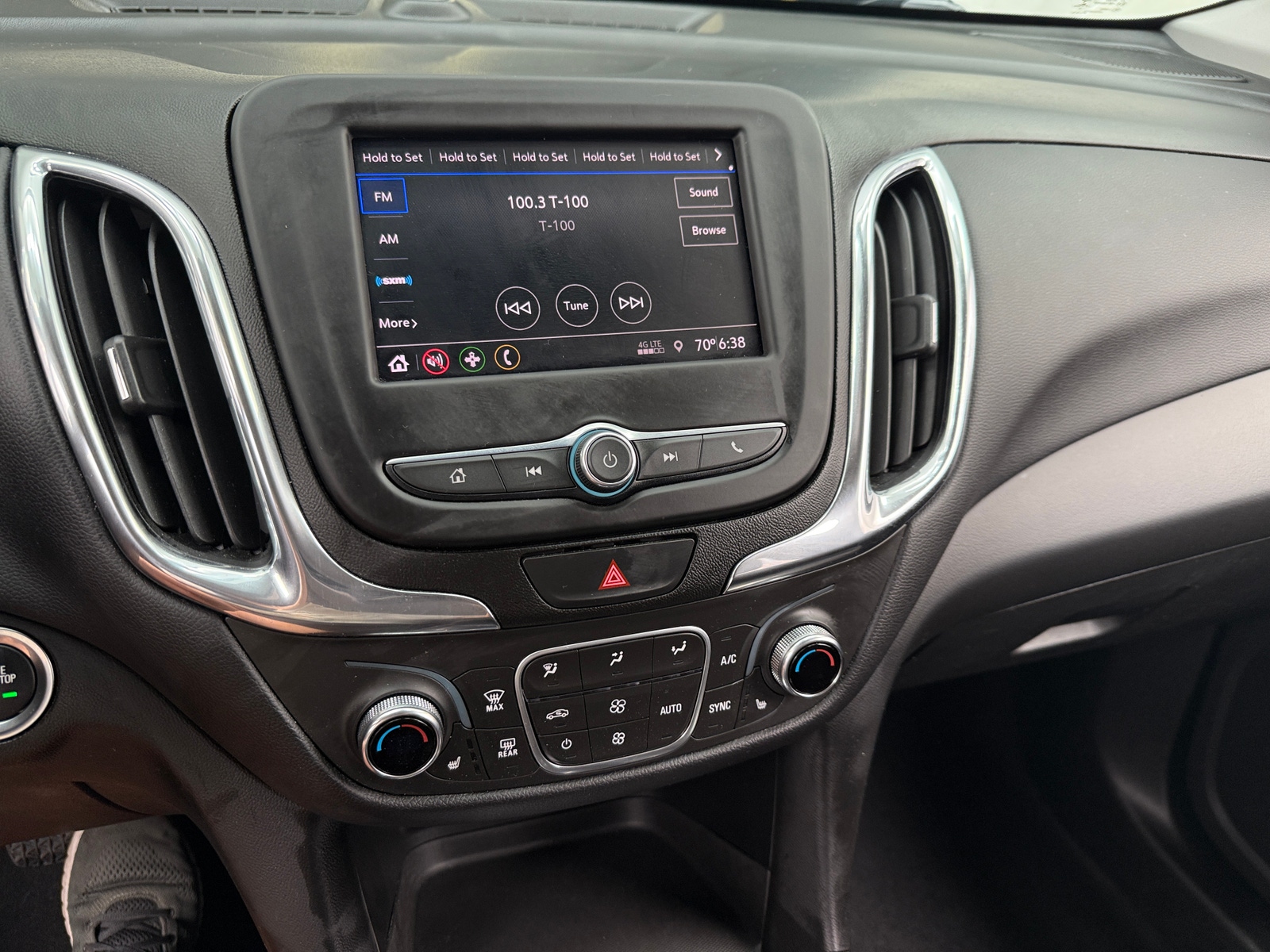 Thumbnail: 2020 Chevrolet Equinox - 4