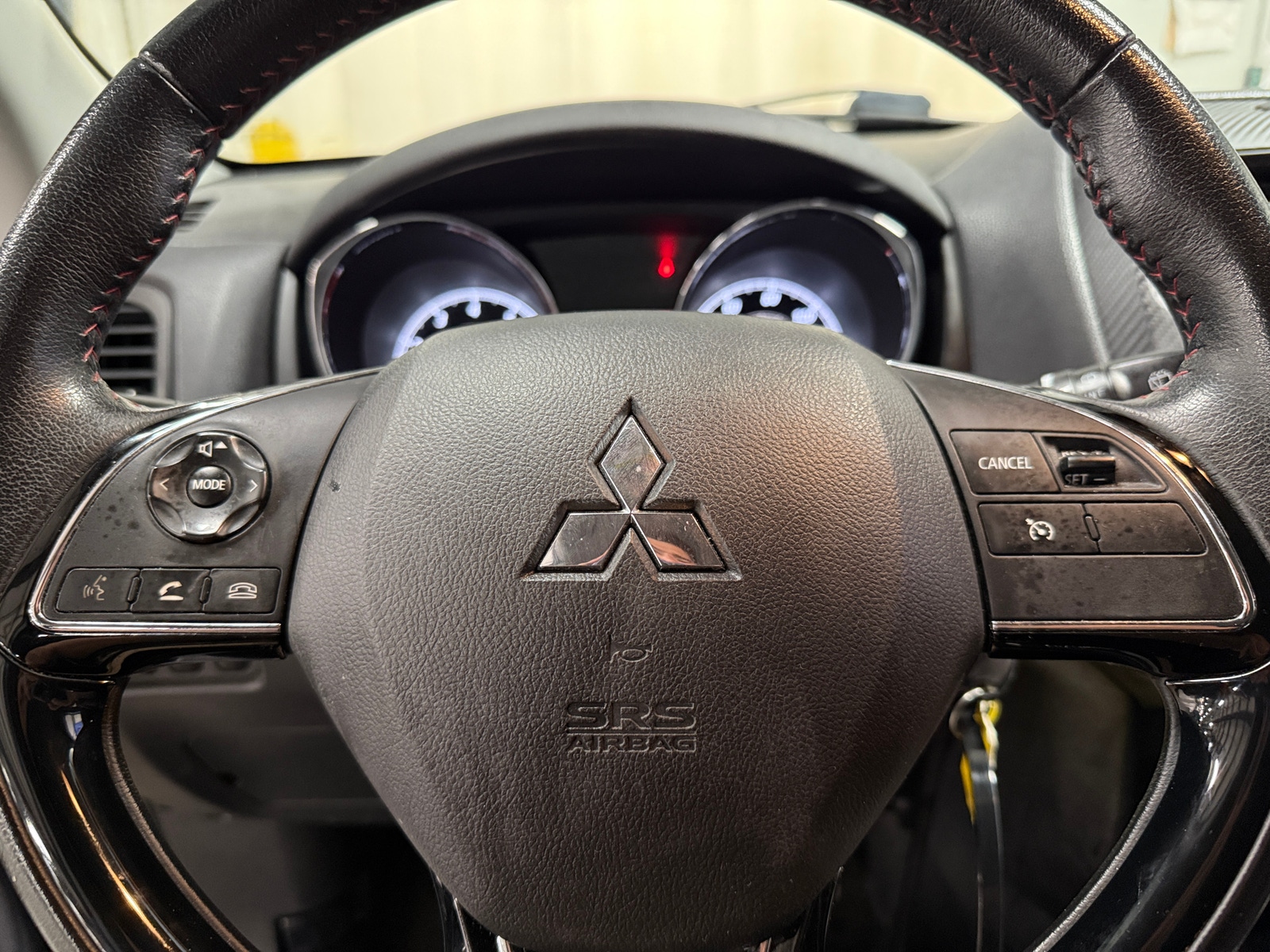 Thumbnail: 2017 Mitsubishi Outlander Sport - 5