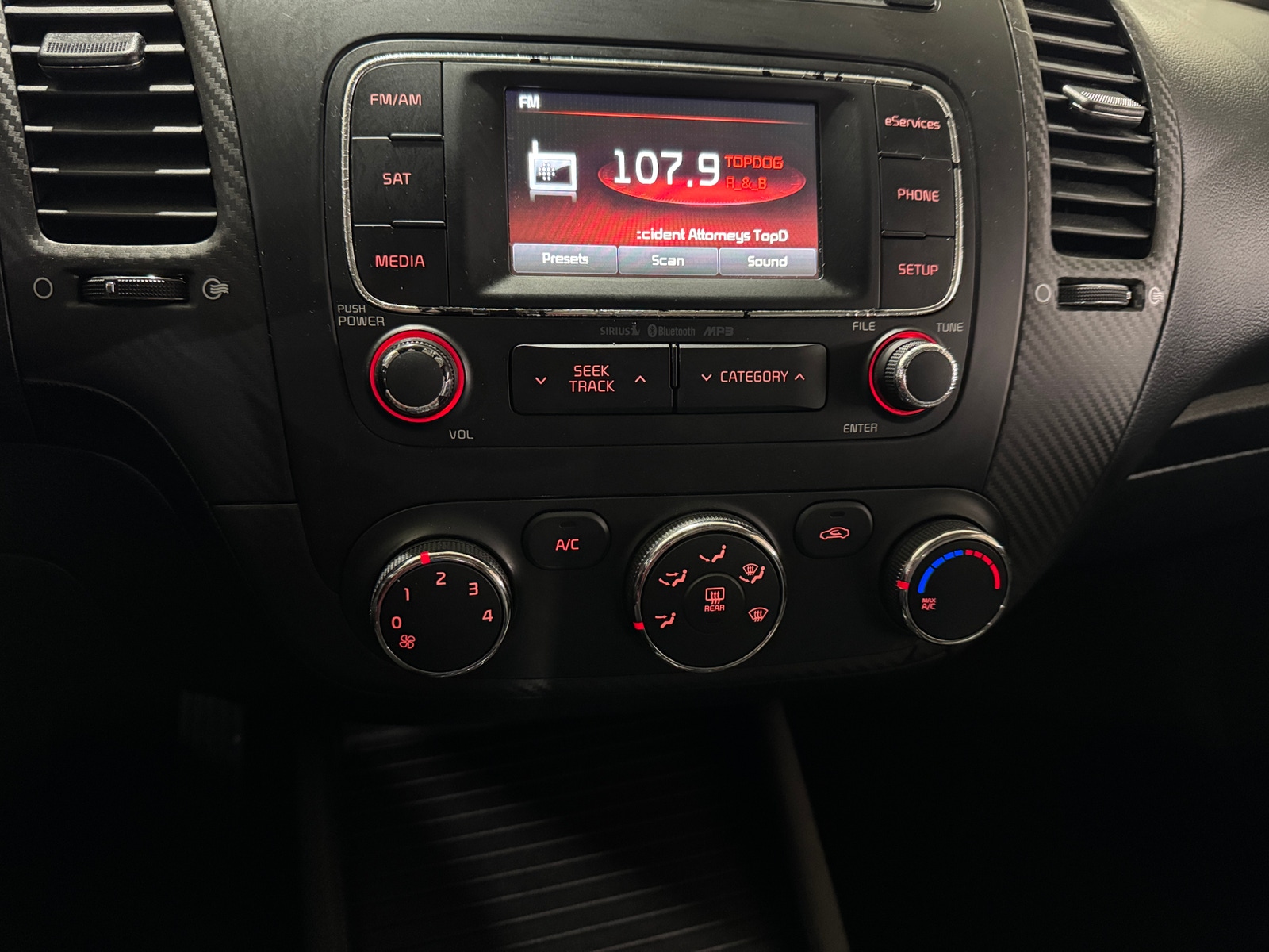 Thumbnail: 2015 Kia Forte - 3