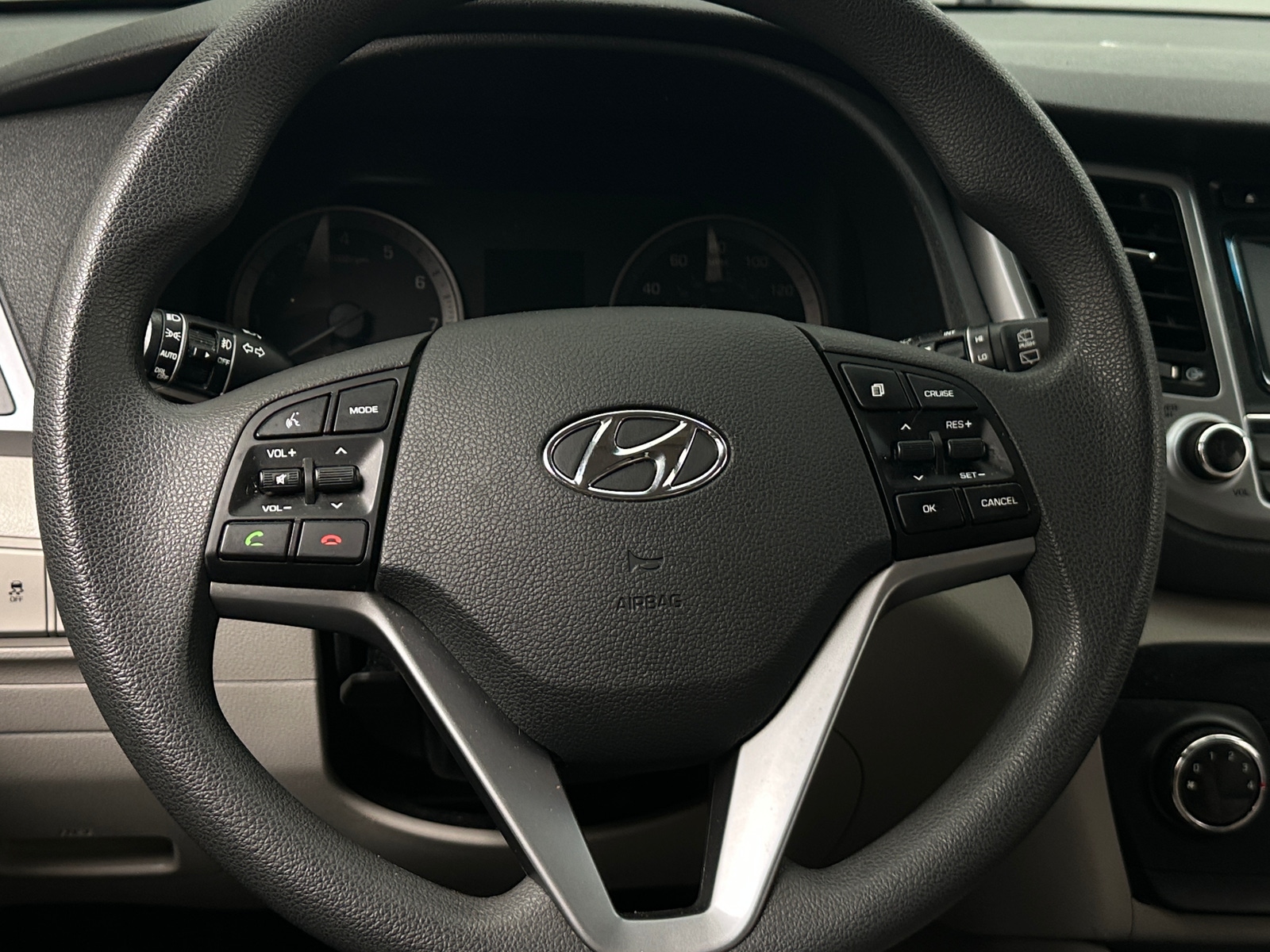 Thumbnail: 2016 Hyundai Tucson - 5