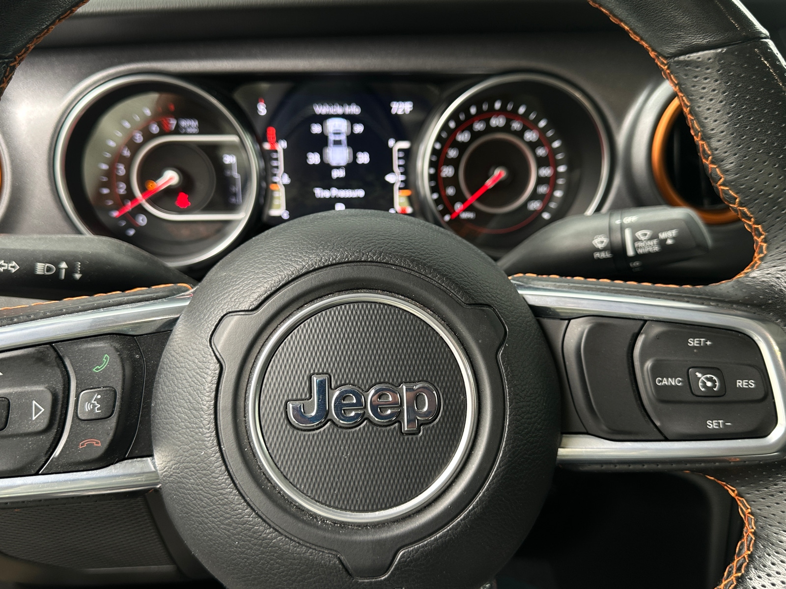 Thumbnail: 2022 Jeep Gladiator - 4