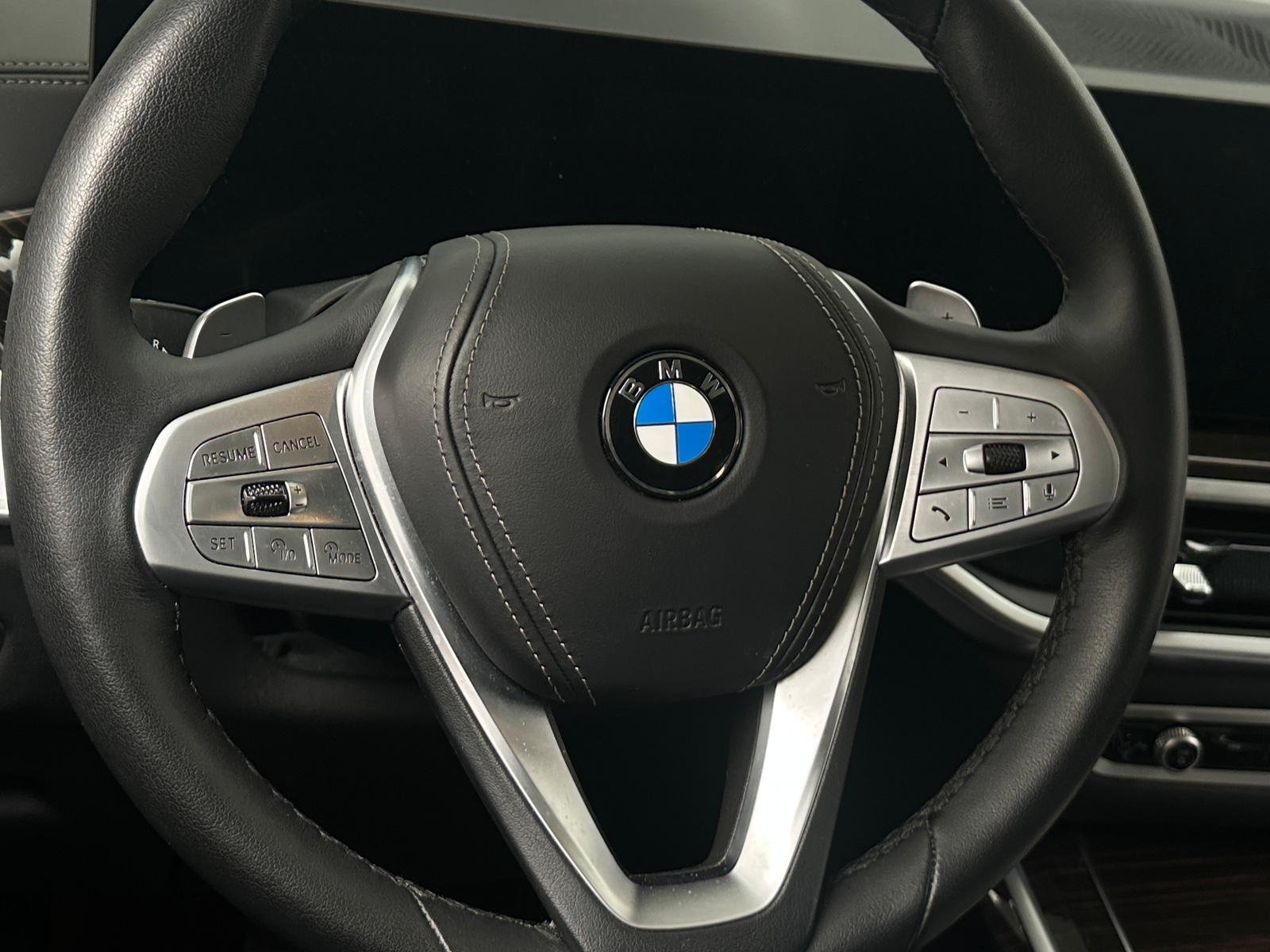 Thumbnail: 2025 BMW X7 - 4