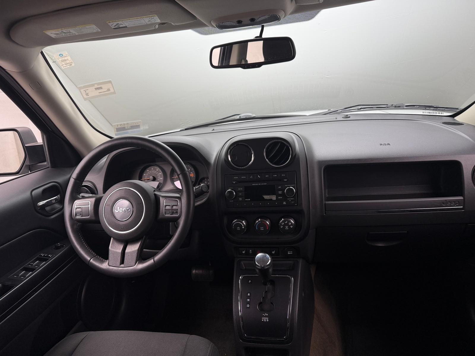 Thumbnail: 2017 Jeep Patriot - 3