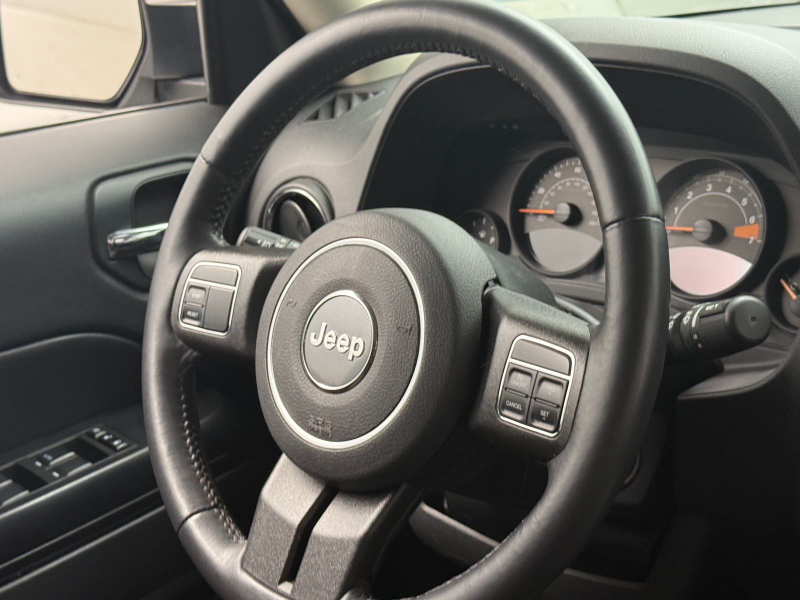 Thumbnail: 2017 Jeep Patriot - 5