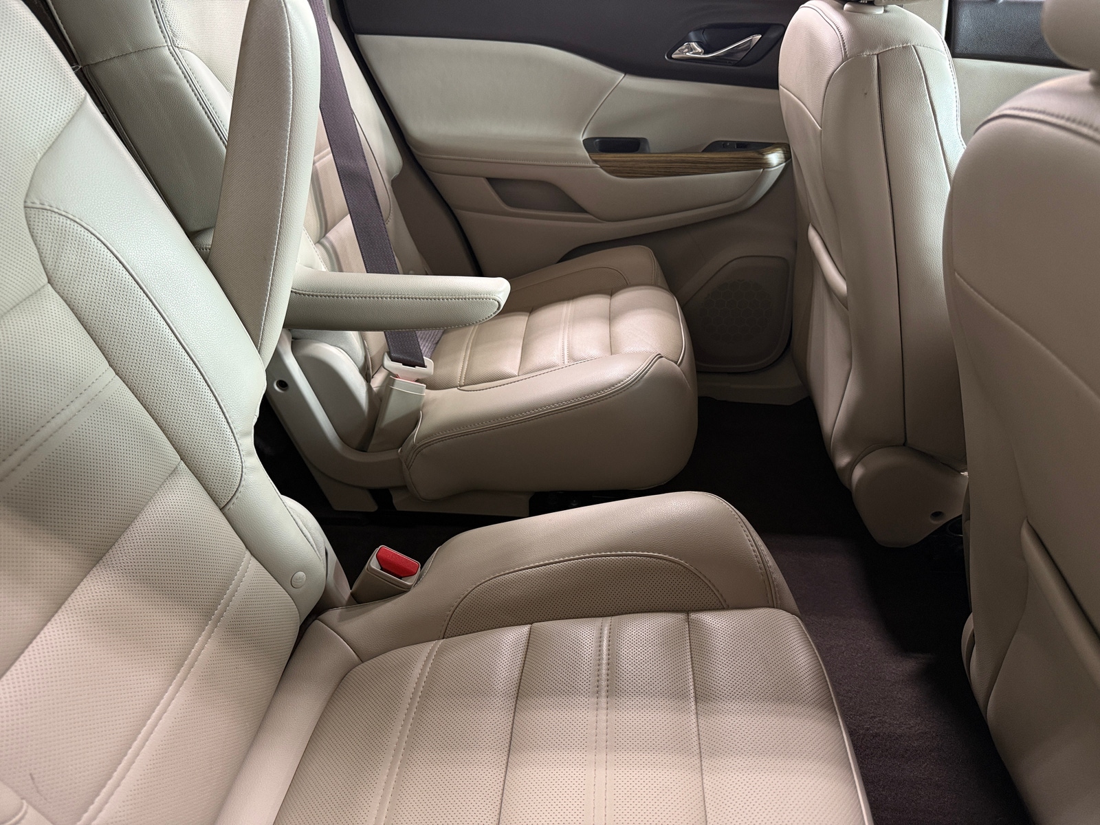 Thumbnail: 2017 GMC Acadia - 5