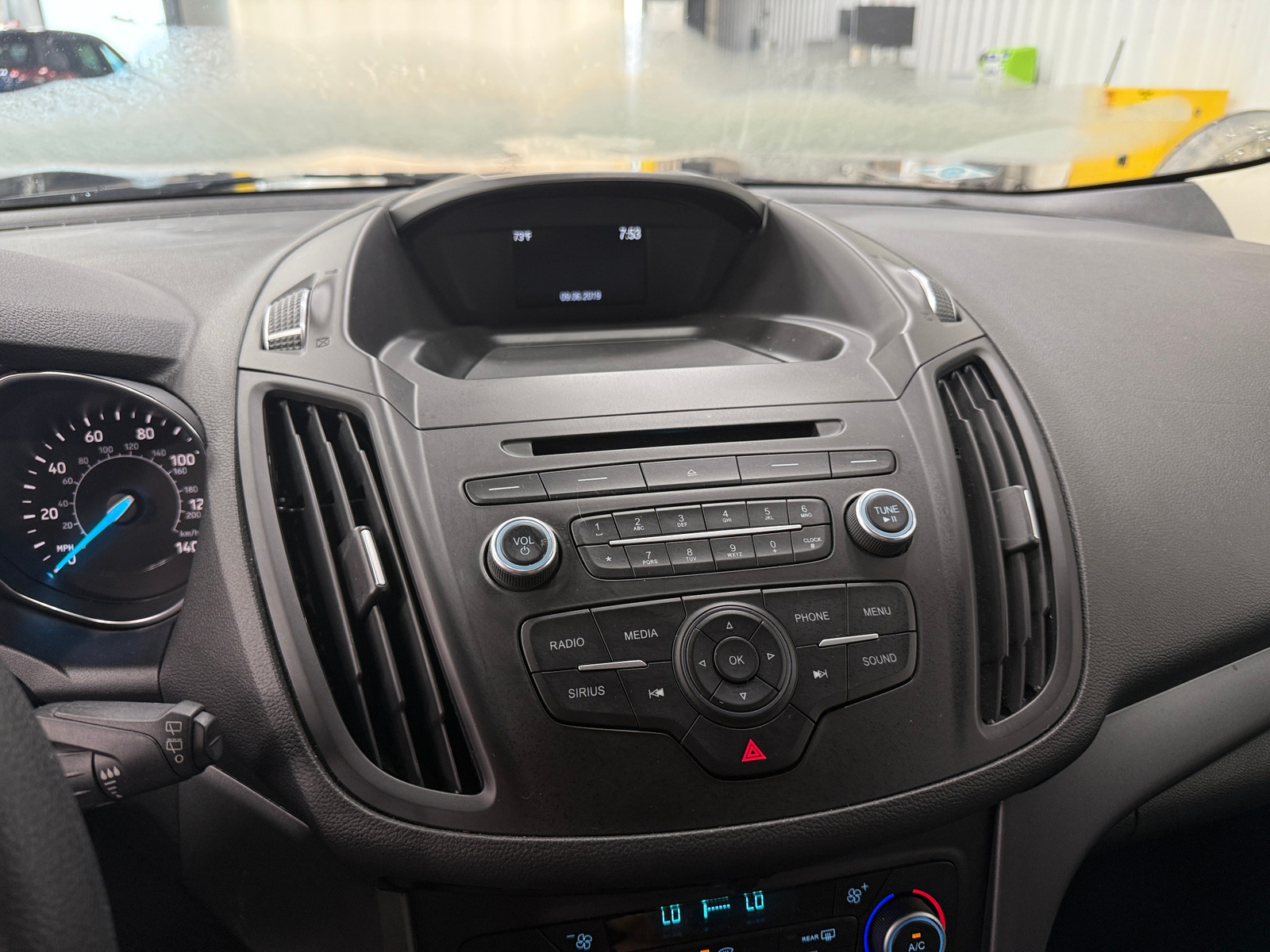 Thumbnail: 2018 Ford Escape - 4