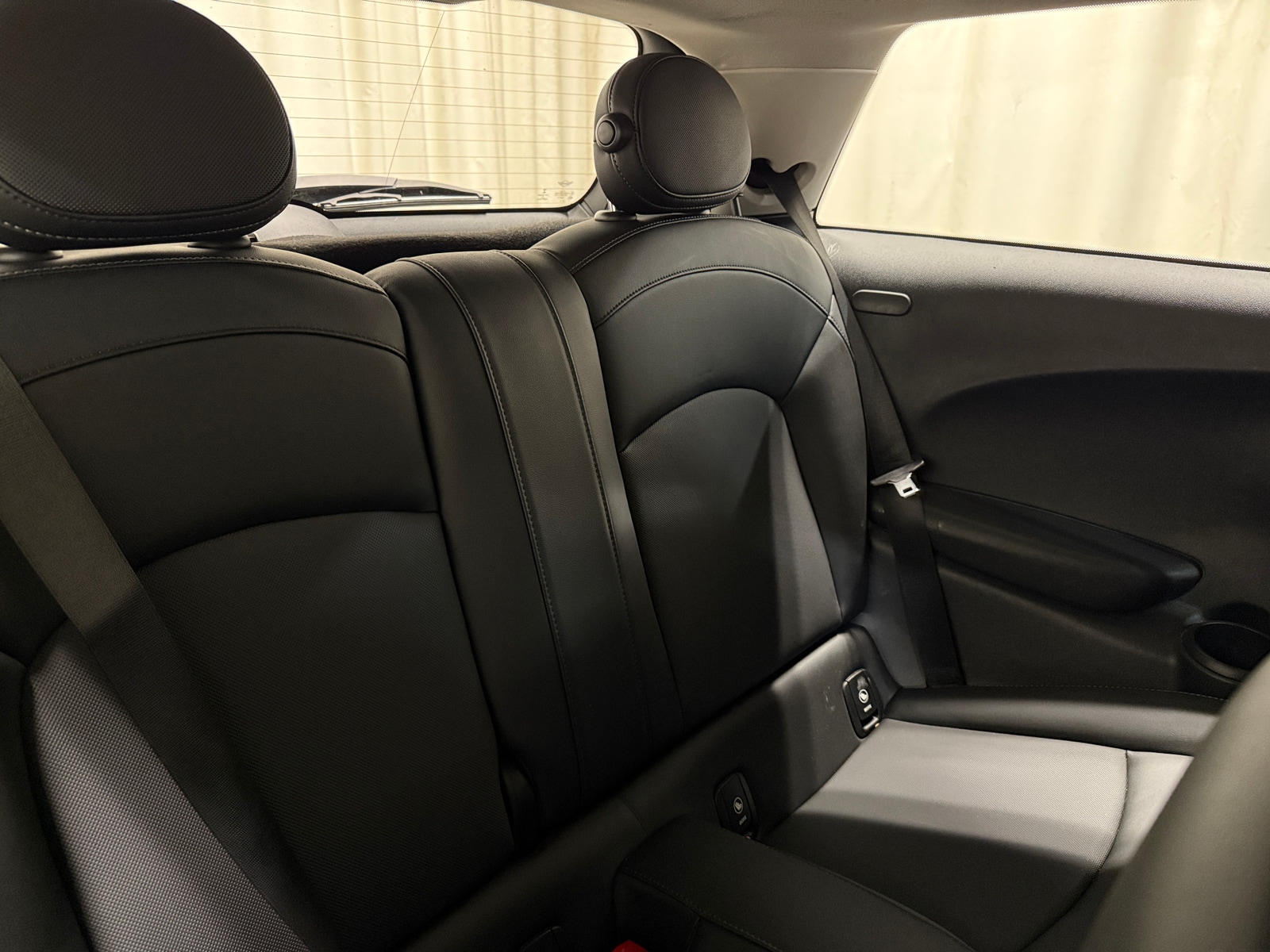Thumbnail: 2019 MINI Cooper Hardtop - 5