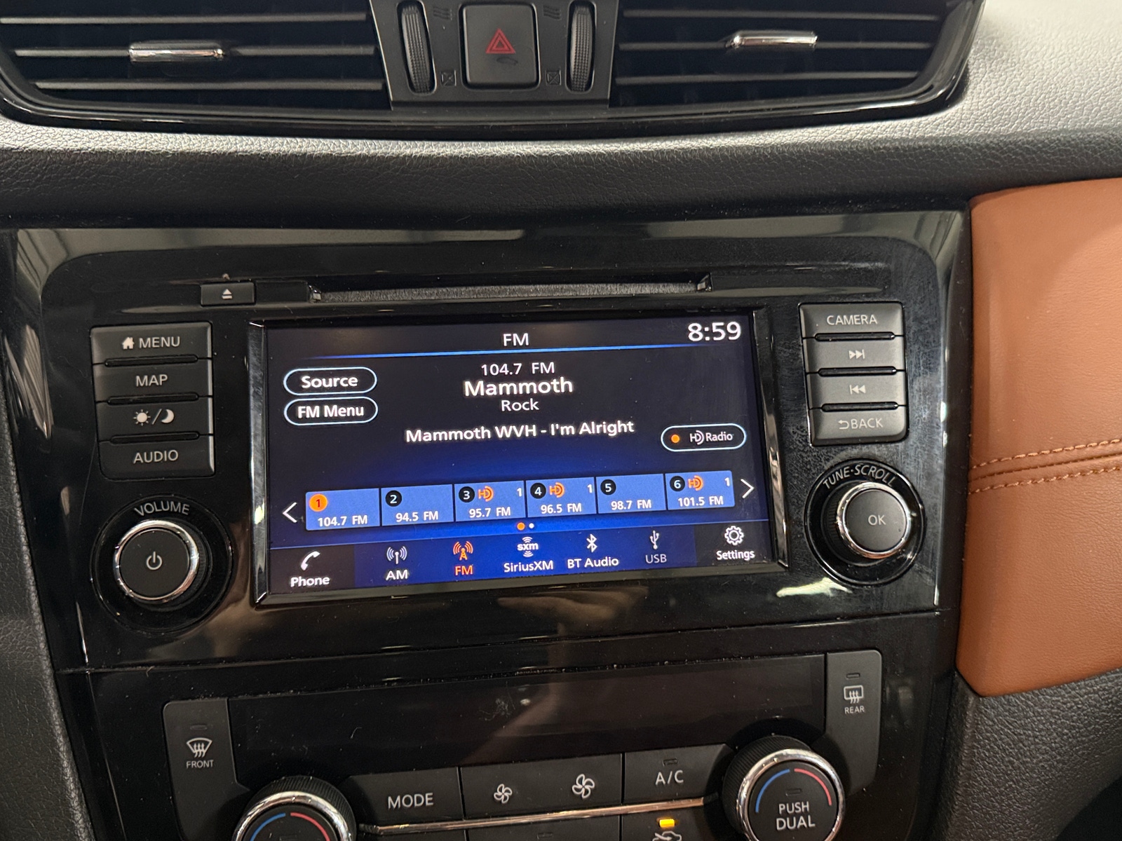 Thumbnail: 2019 Nissan Rogue - 3
