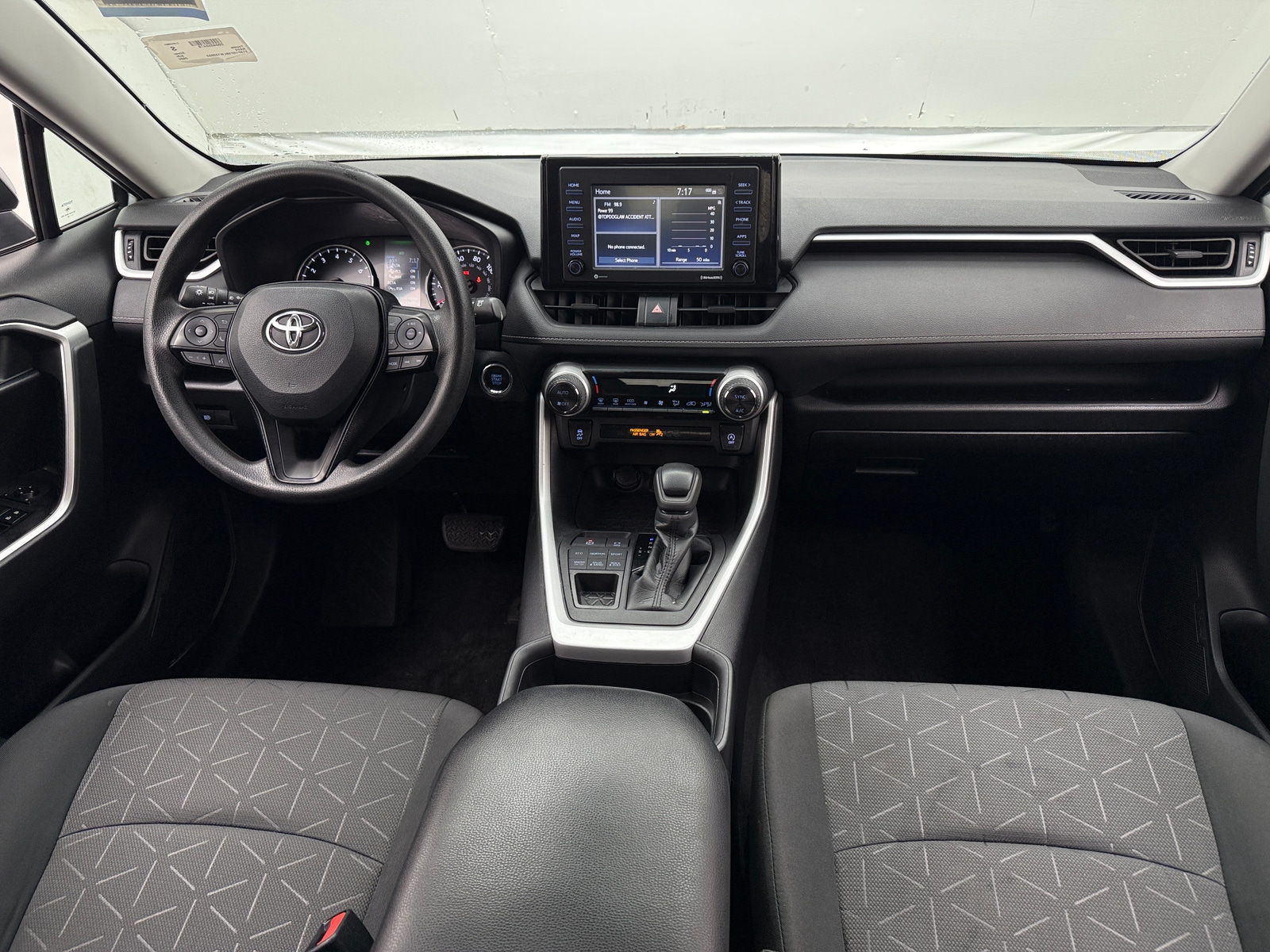 Thumbnail: 2020 Toyota RAV4 - 3
