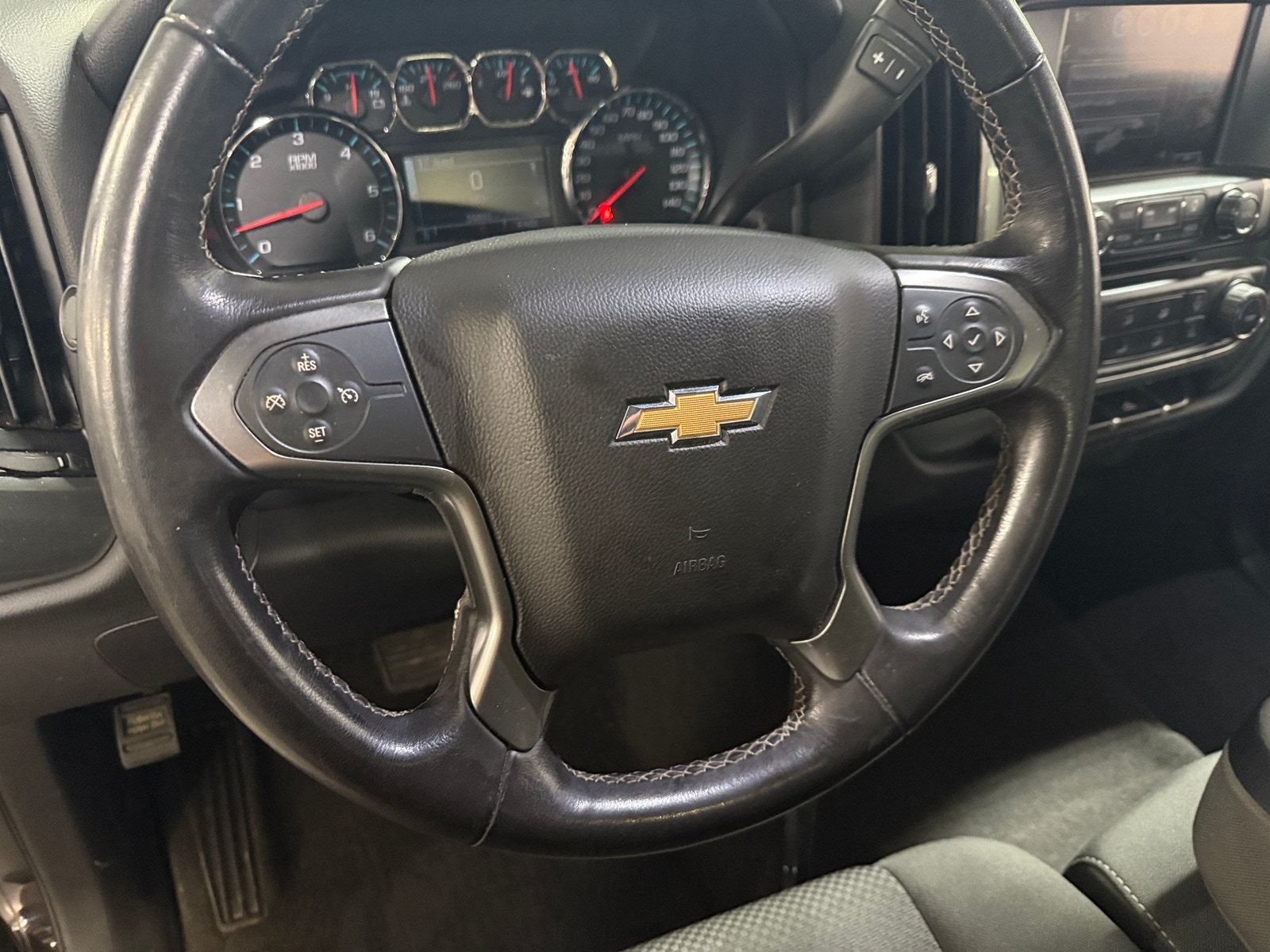 Thumbnail: 2019 Chevrolet Silverado 1500 - 5
