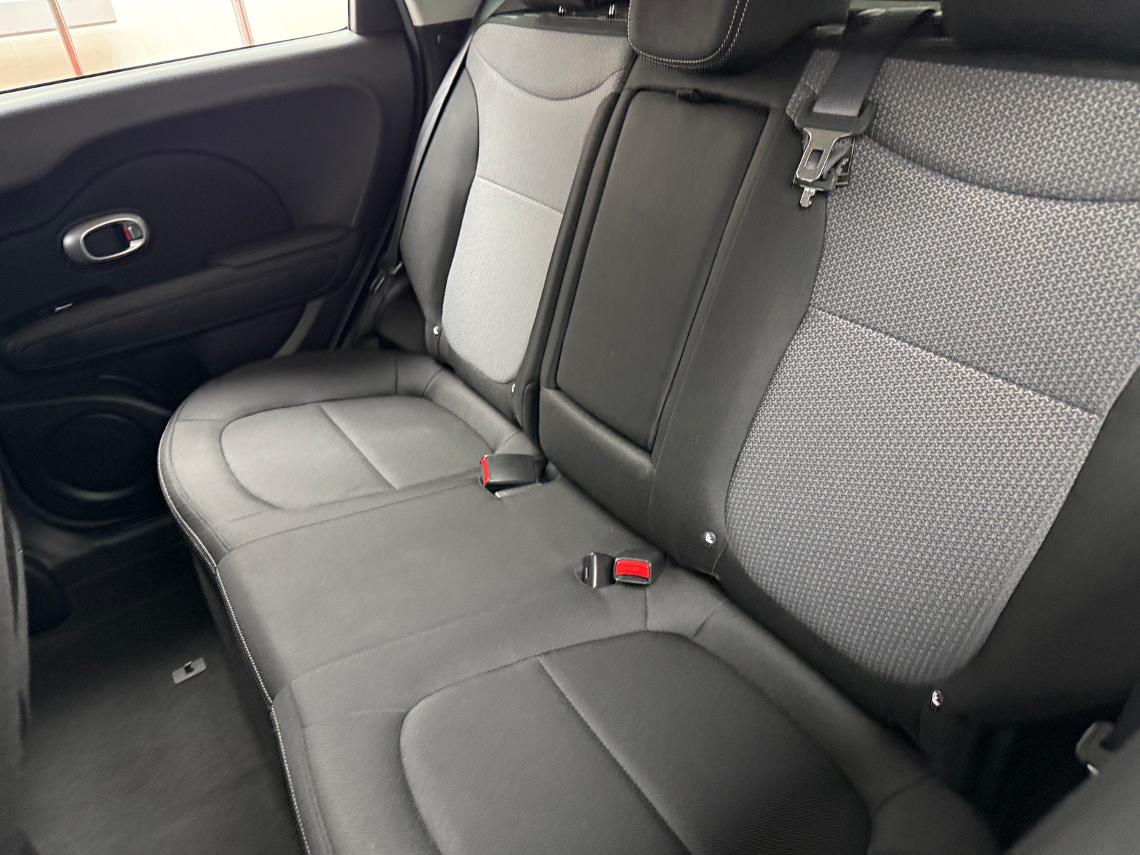 Thumbnail: 2017 Kia Soul - 6