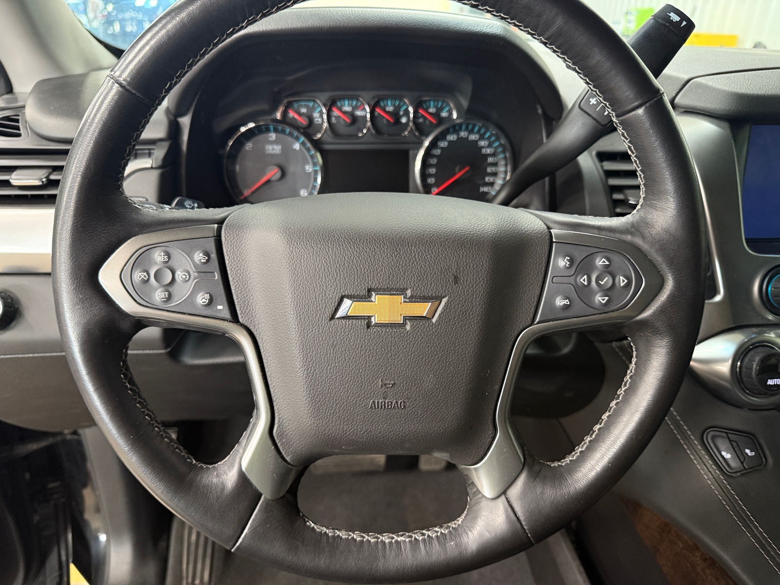 Thumbnail: 2019 Chevrolet Tahoe - 4