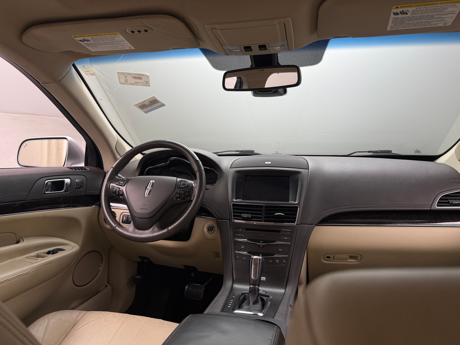 Thumbnail: 2019 Lincoln MKT - 2