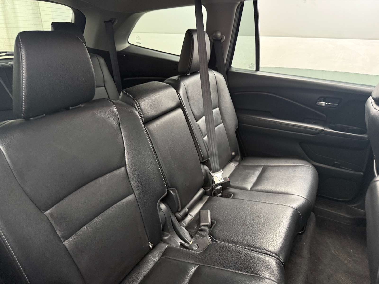 Thumbnail: 2017 Honda Pilot - 5