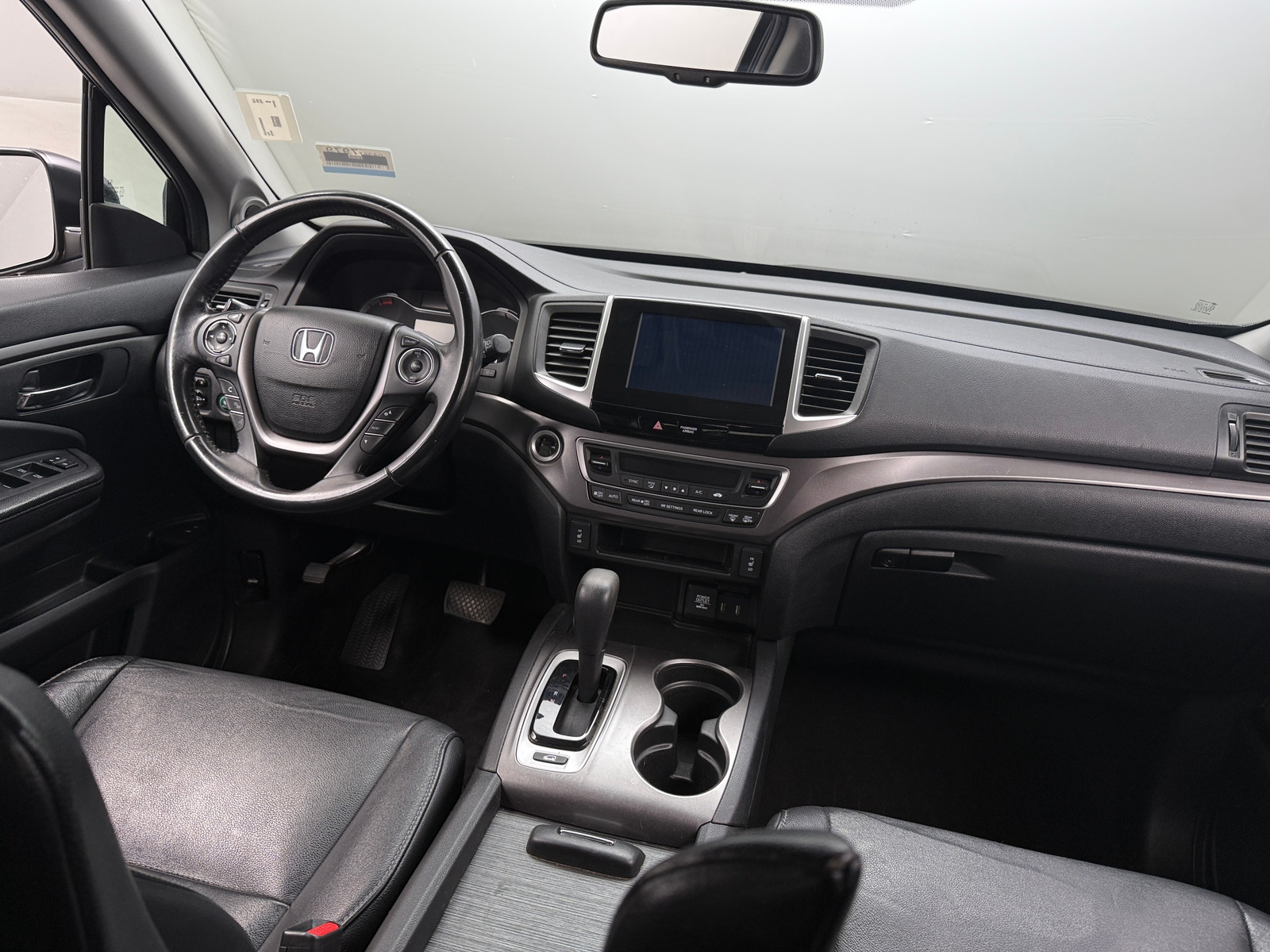 Thumbnail: 2017 Honda Pilot - 2