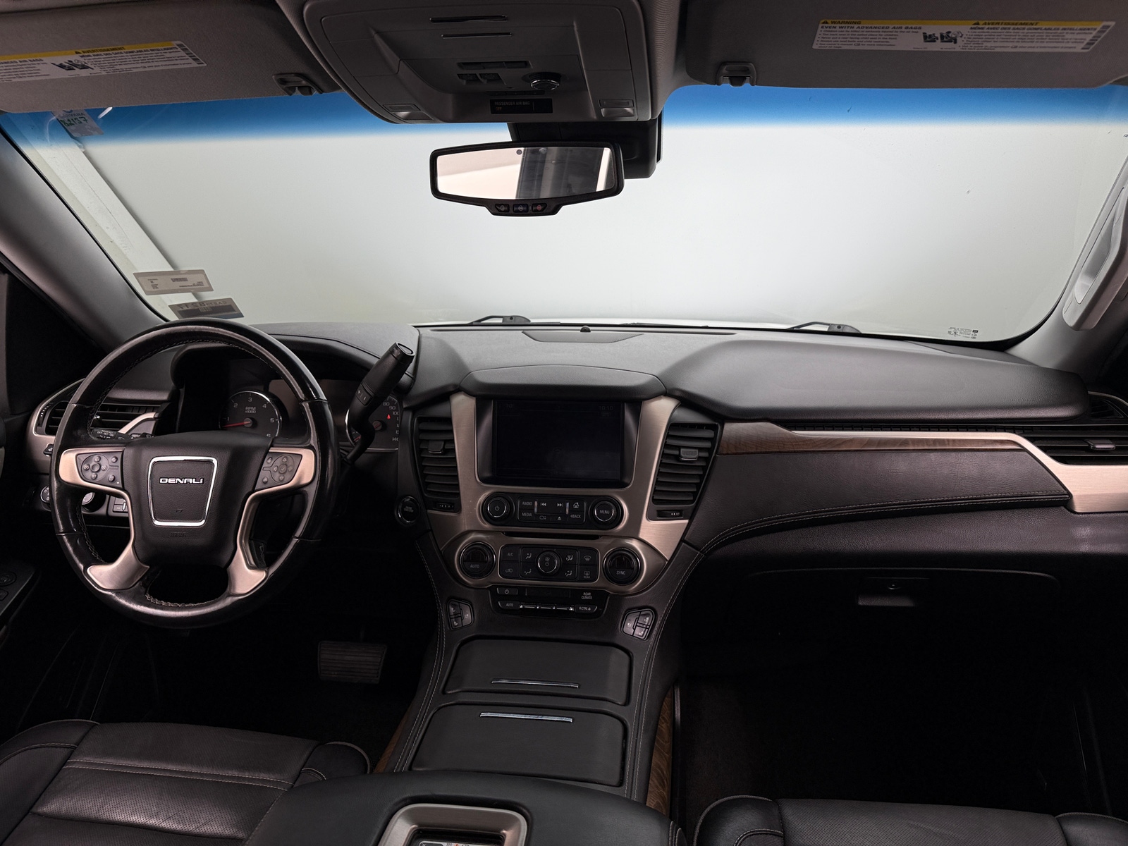 Thumbnail: 2018 GMC Yukon XL - 2