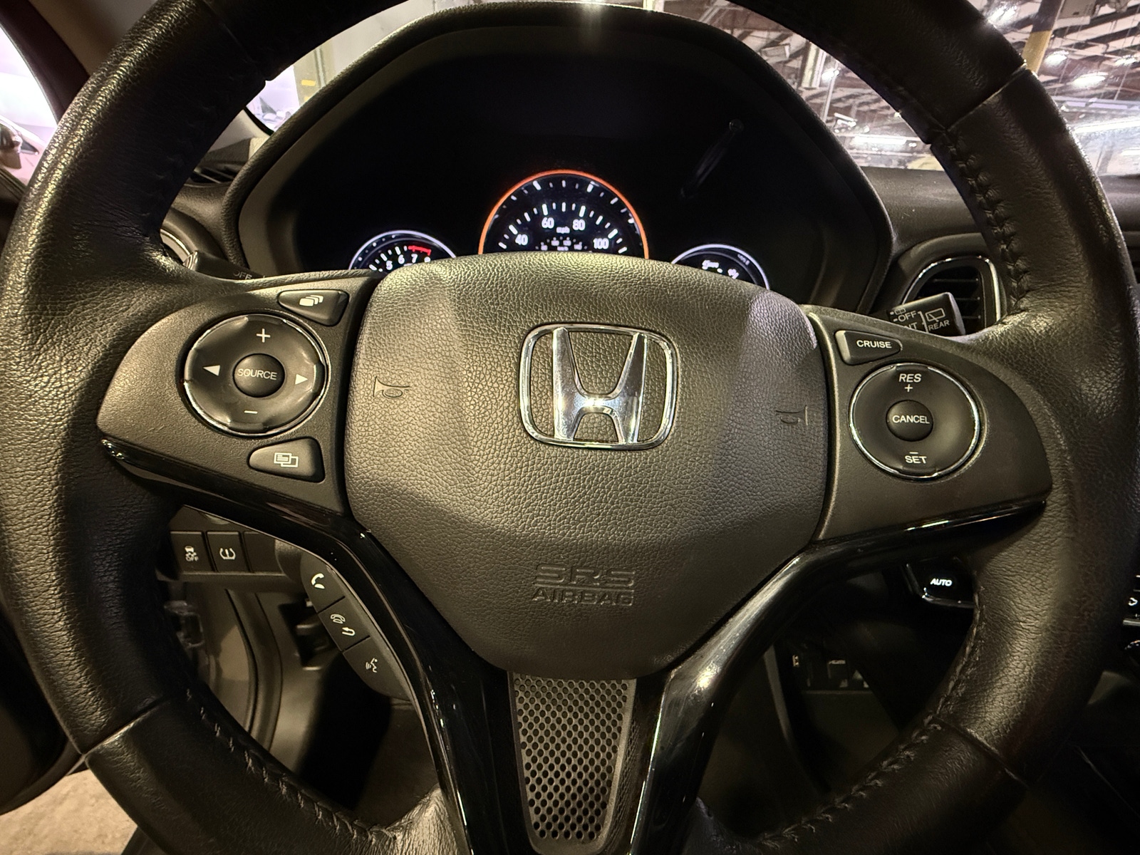 Thumbnail: 2017 Honda HR-V - 4