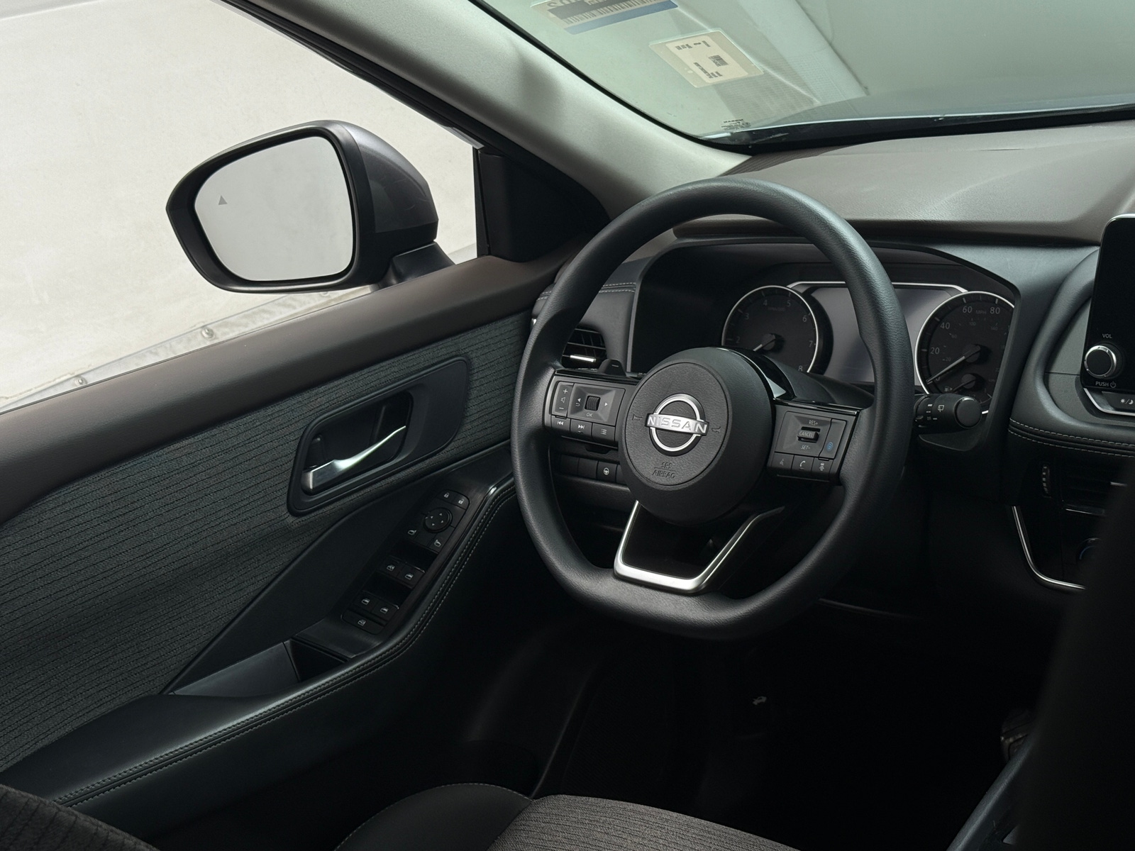 Thumbnail: 2022 Nissan Rogue - 5