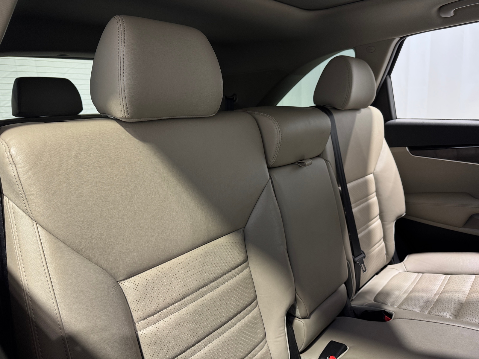 Thumbnail: 2020 Kia Sorento - 5