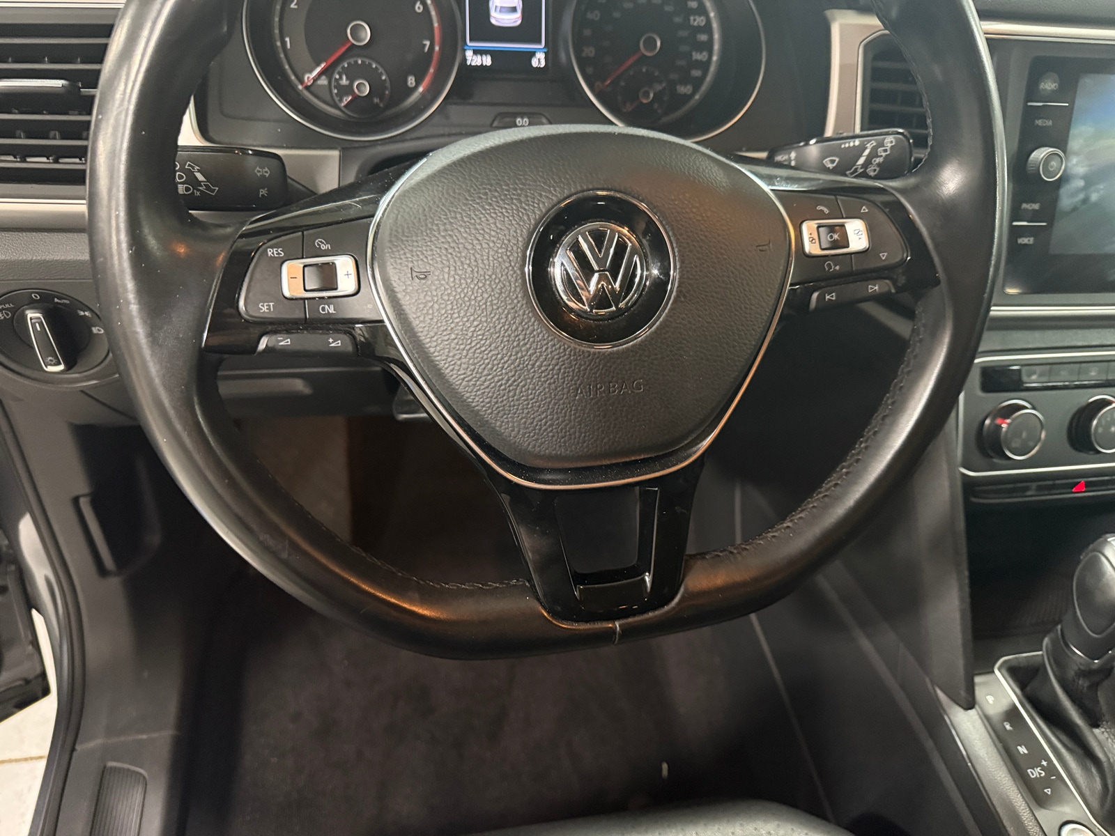 Thumbnail: 2018 Volkswagen Atlas - 4