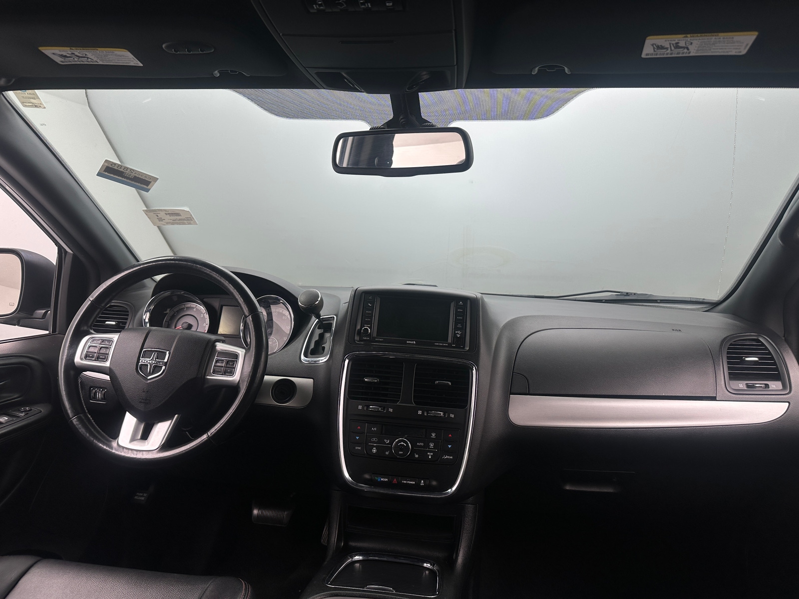 Thumbnail: 2019 Dodge Grand Caravan - 2