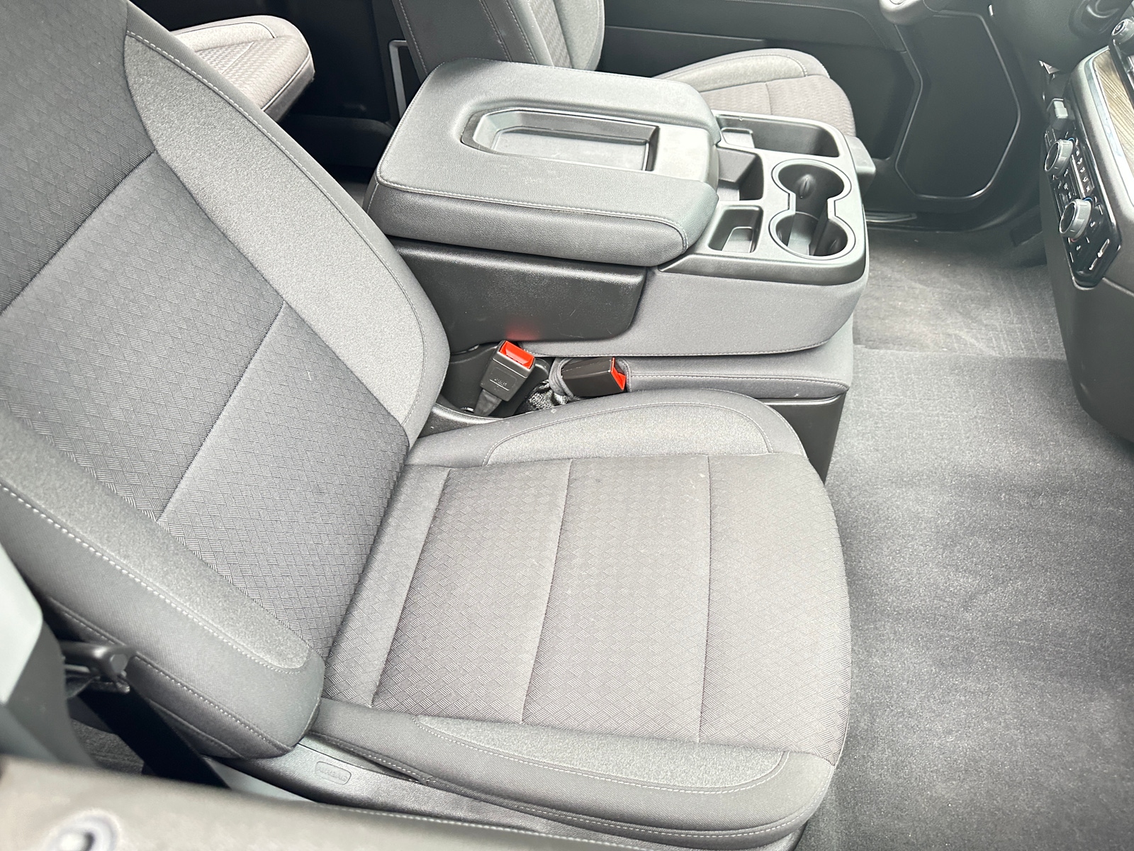 Thumbnail: 2024 Chevrolet Silverado 1500 - 2