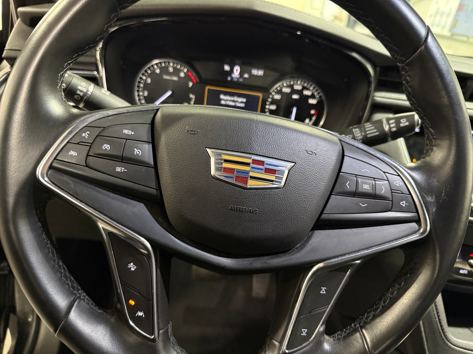 Thumbnail: 2021 Cadillac XT5 - 4