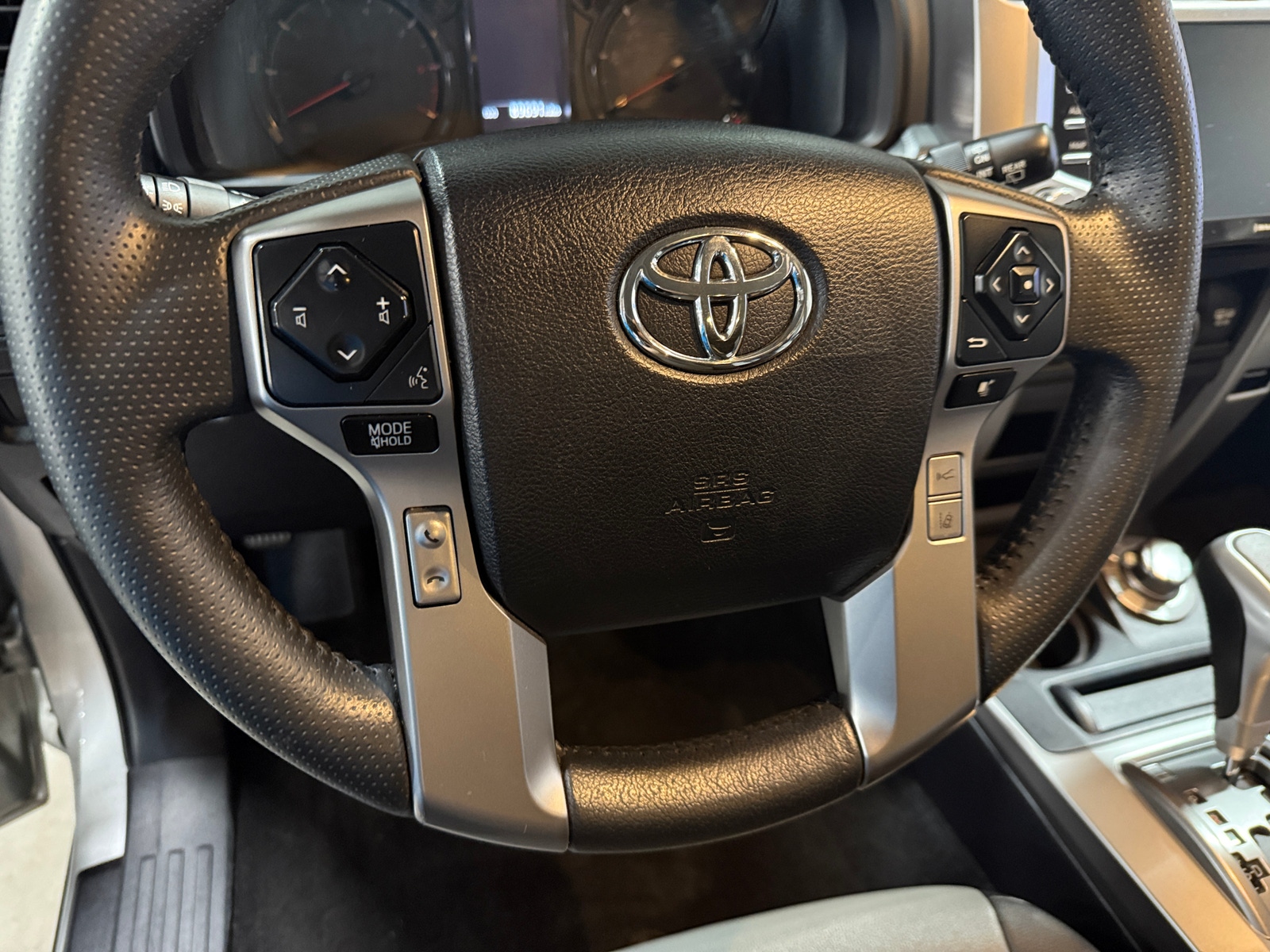 Thumbnail: 2022 Toyota 4Runner - 4