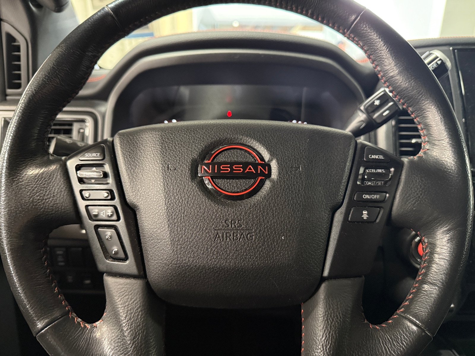 Thumbnail: 2023 Nissan Titan - 5