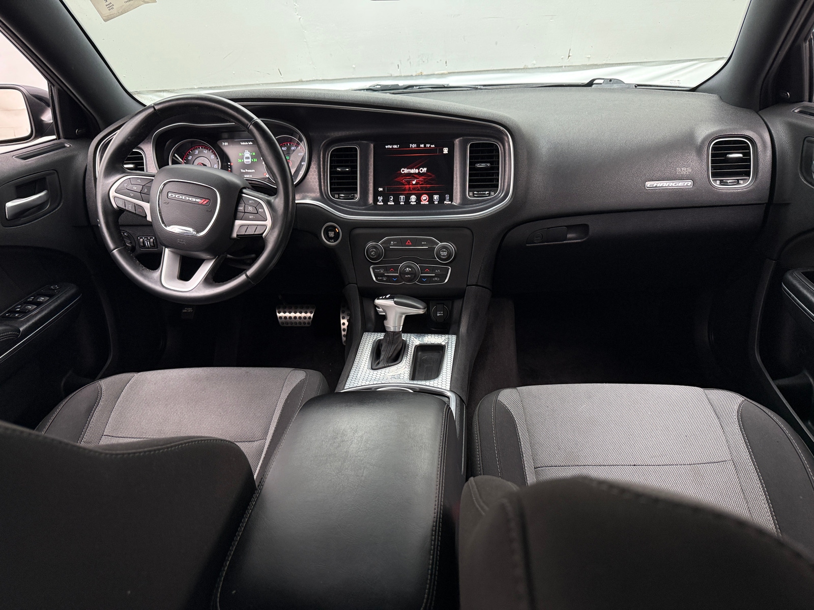 Thumbnail: 2016 Dodge Charger - 3