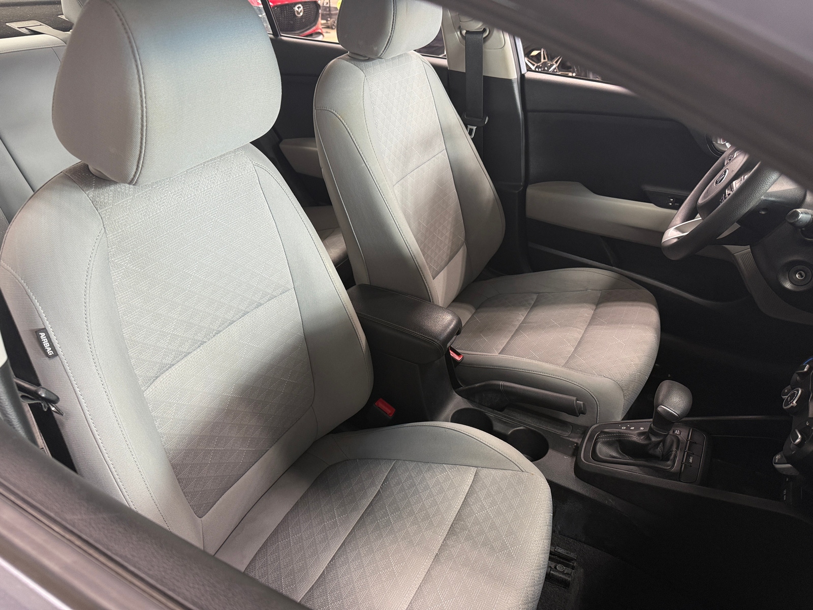 Thumbnail: 2019 Kia Rio - 2