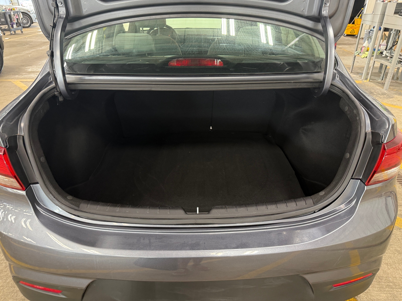 Thumbnail: 2019 Kia Rio - 7