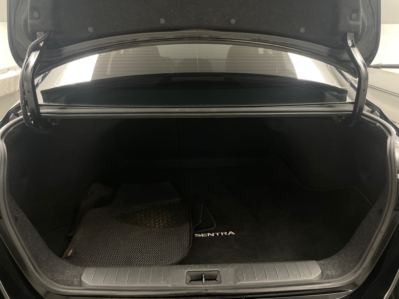 Thumbnail: 2021 Nissan Sentra - 7
