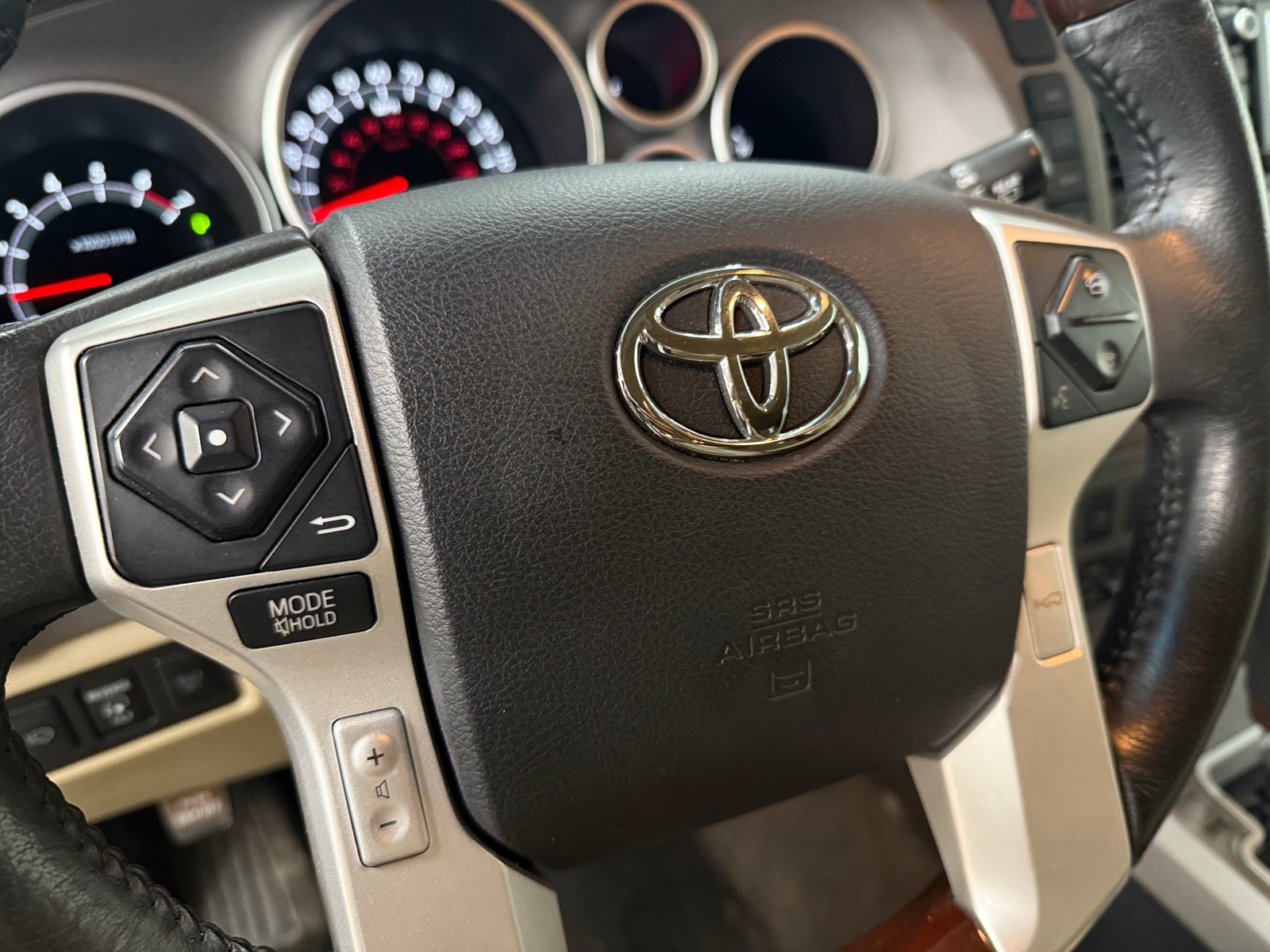 Thumbnail: 2014 Toyota Sequoia - 4