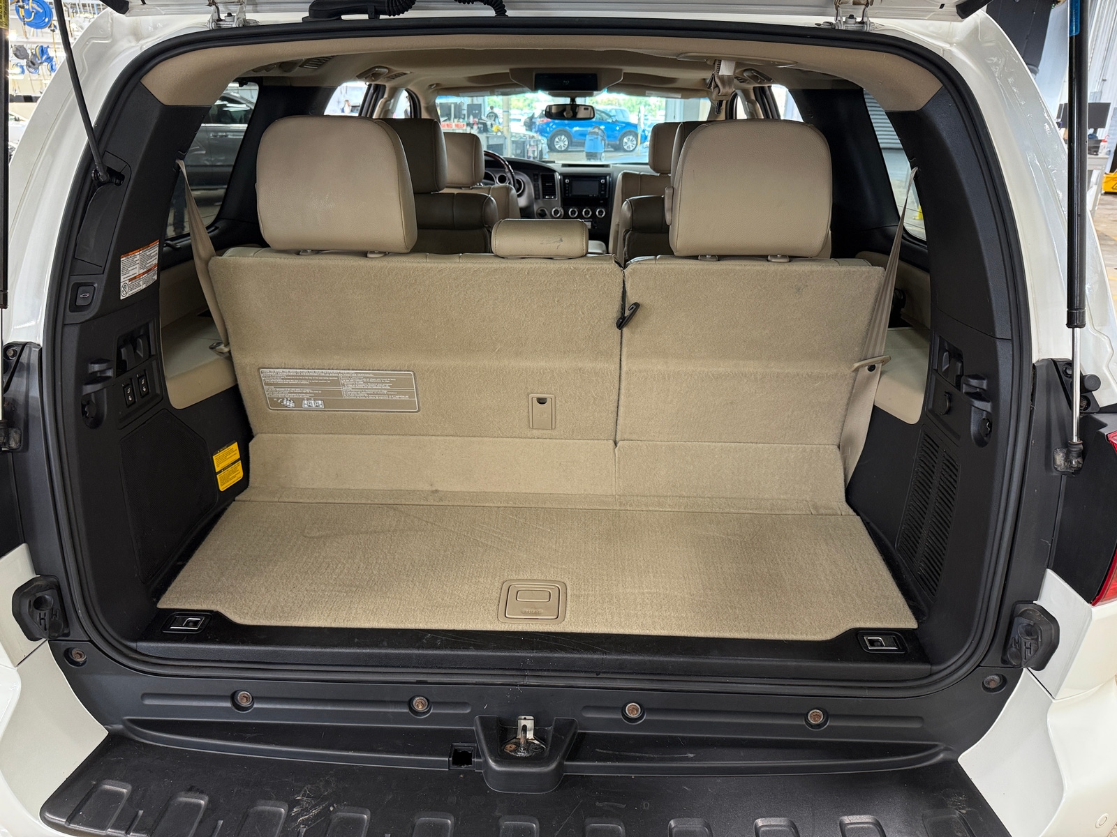 Thumbnail: 2014 Toyota Sequoia - 6