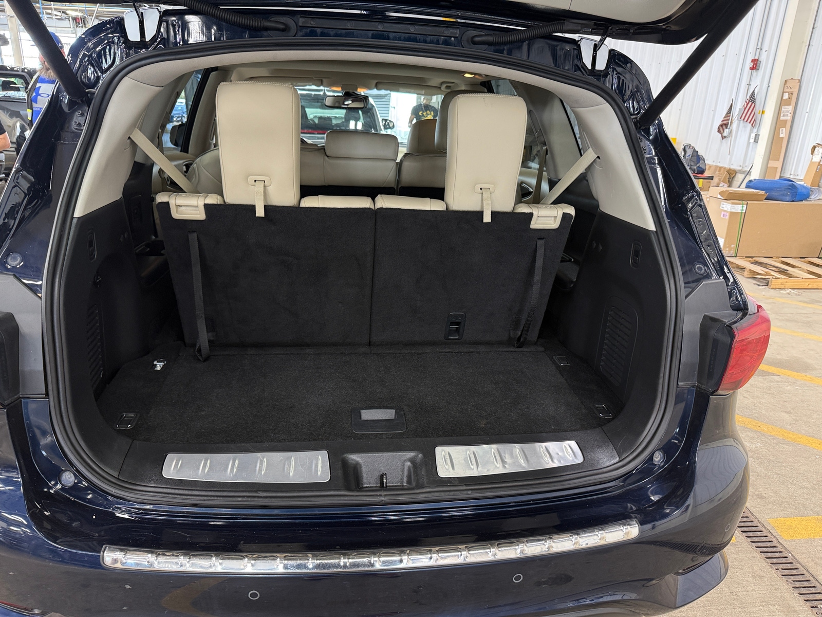 Thumbnail: 2019 INFINITI QX60 - 6