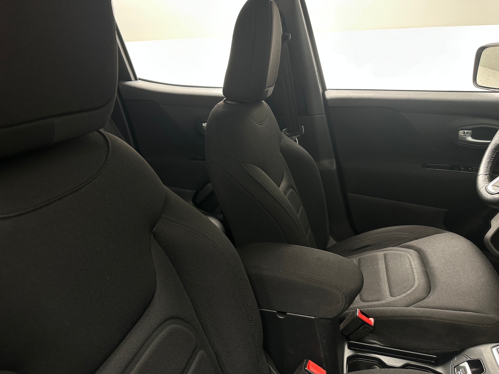 Thumbnail: 2019 Jeep Renegade - 2