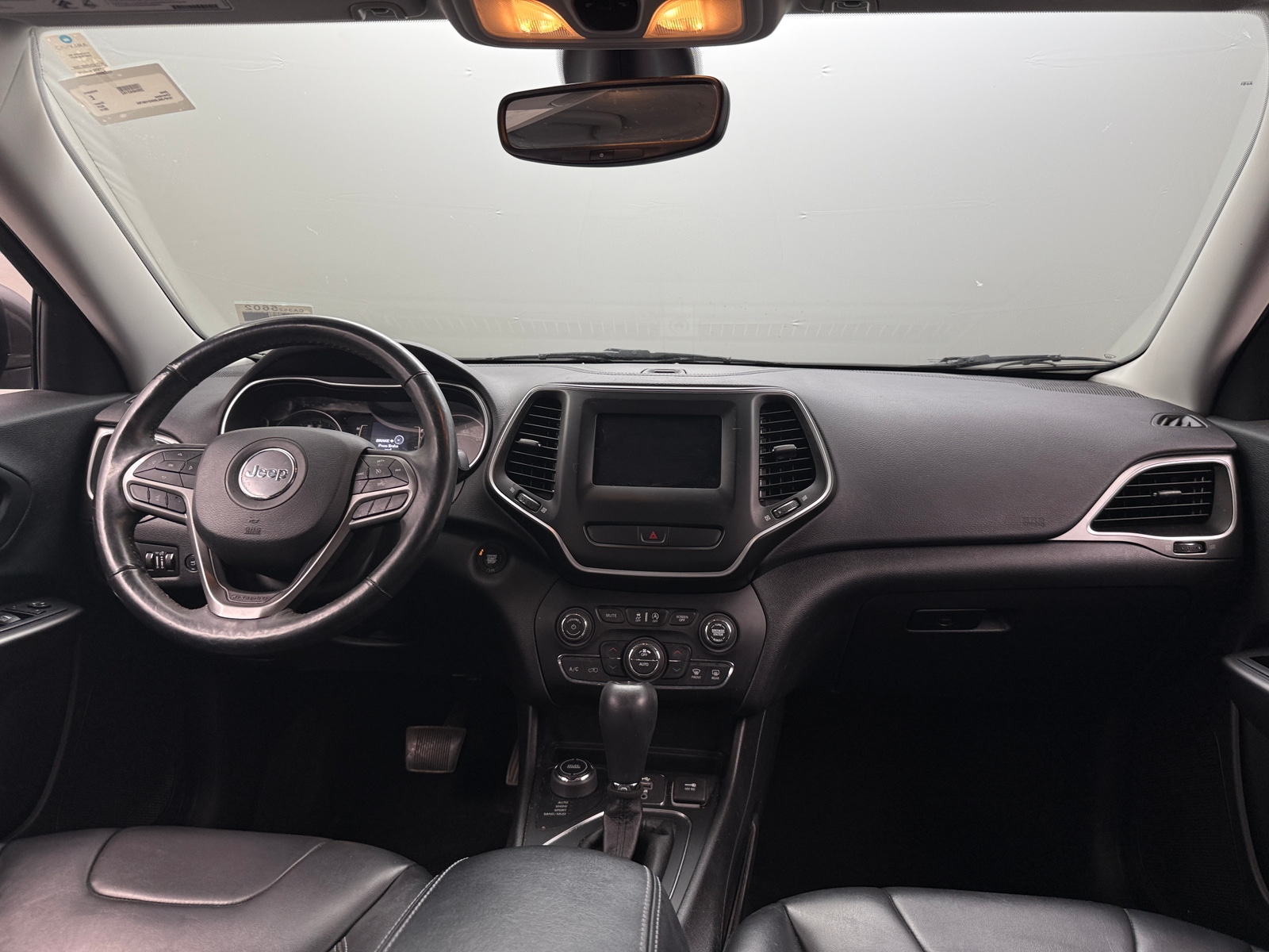 Thumbnail: 2019 Jeep Cherokee - 3