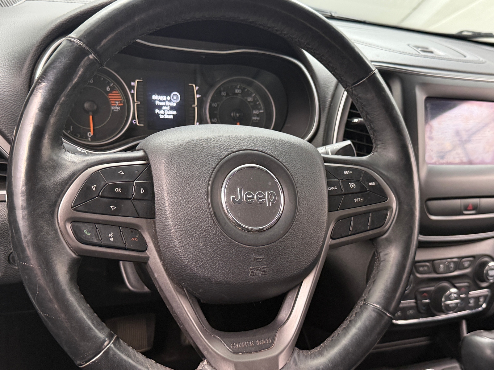 Thumbnail: 2019 Jeep Cherokee - 5