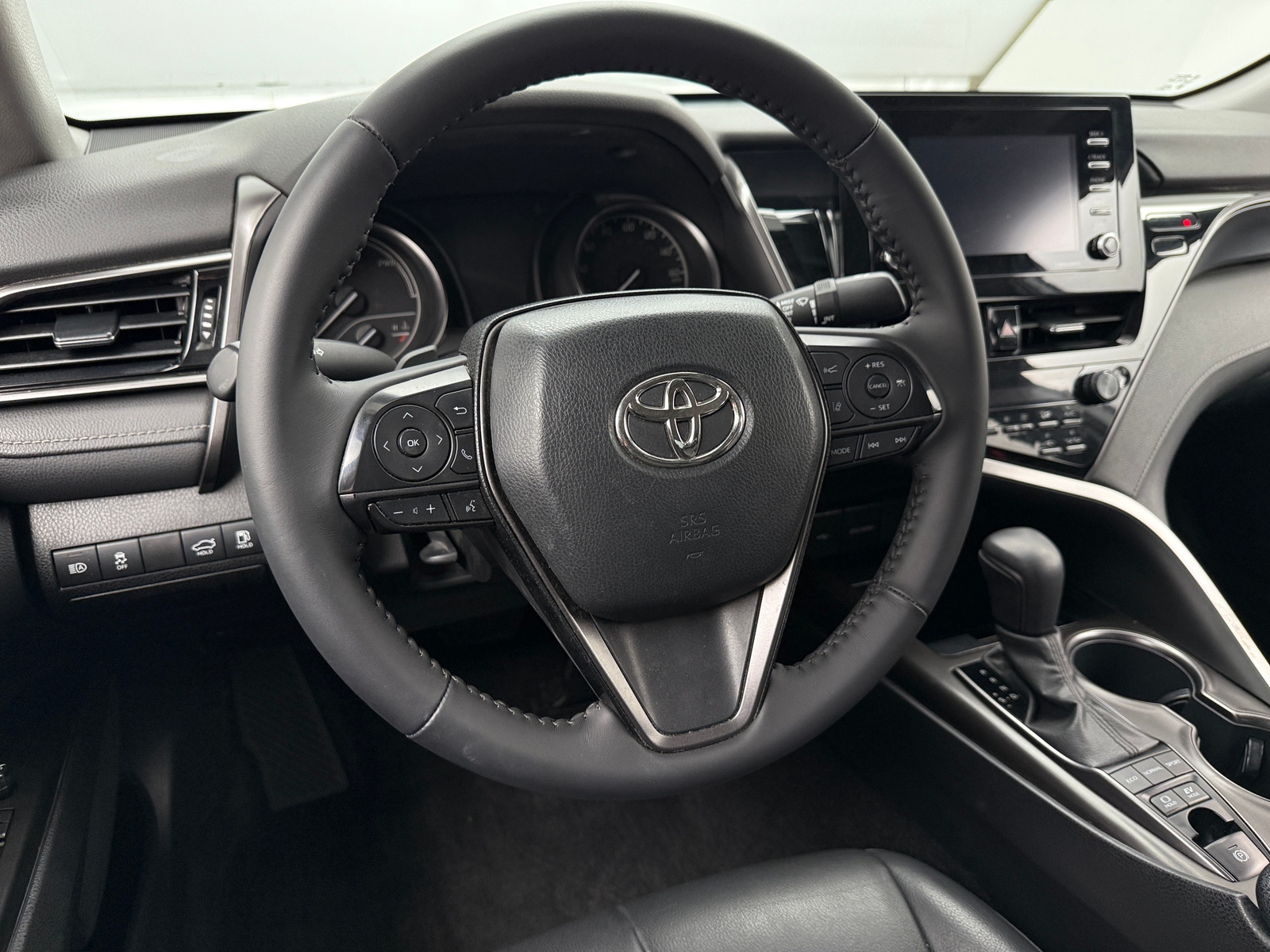 Thumbnail: 2022 Toyota Camry - 4