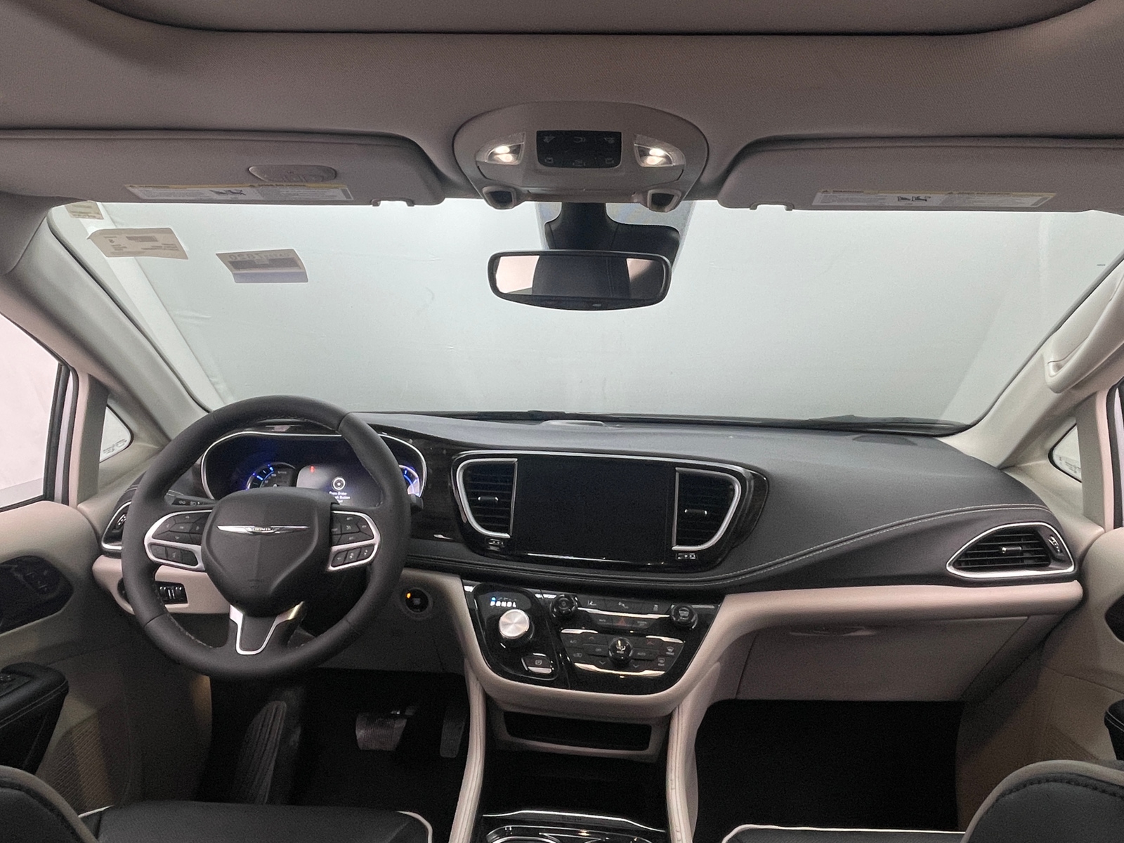 Thumbnail: 2023 Chrysler Pacifica - 2