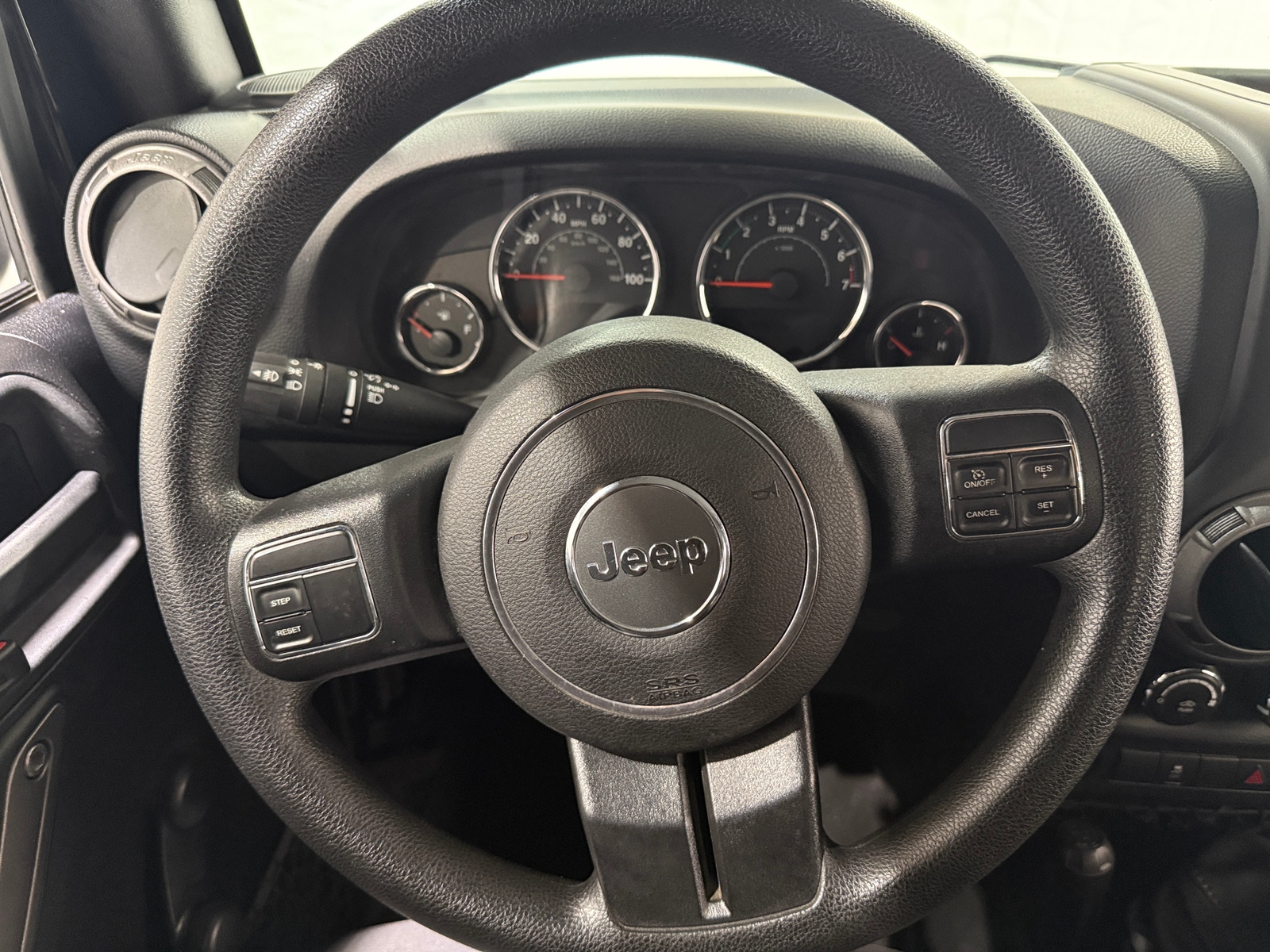 Thumbnail: 2015 Jeep Wrangler - 5