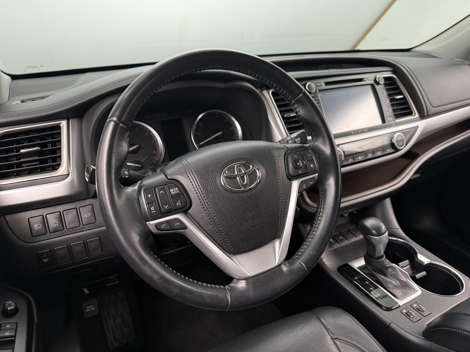 Thumbnail: 2018 Toyota Highlander - 5
