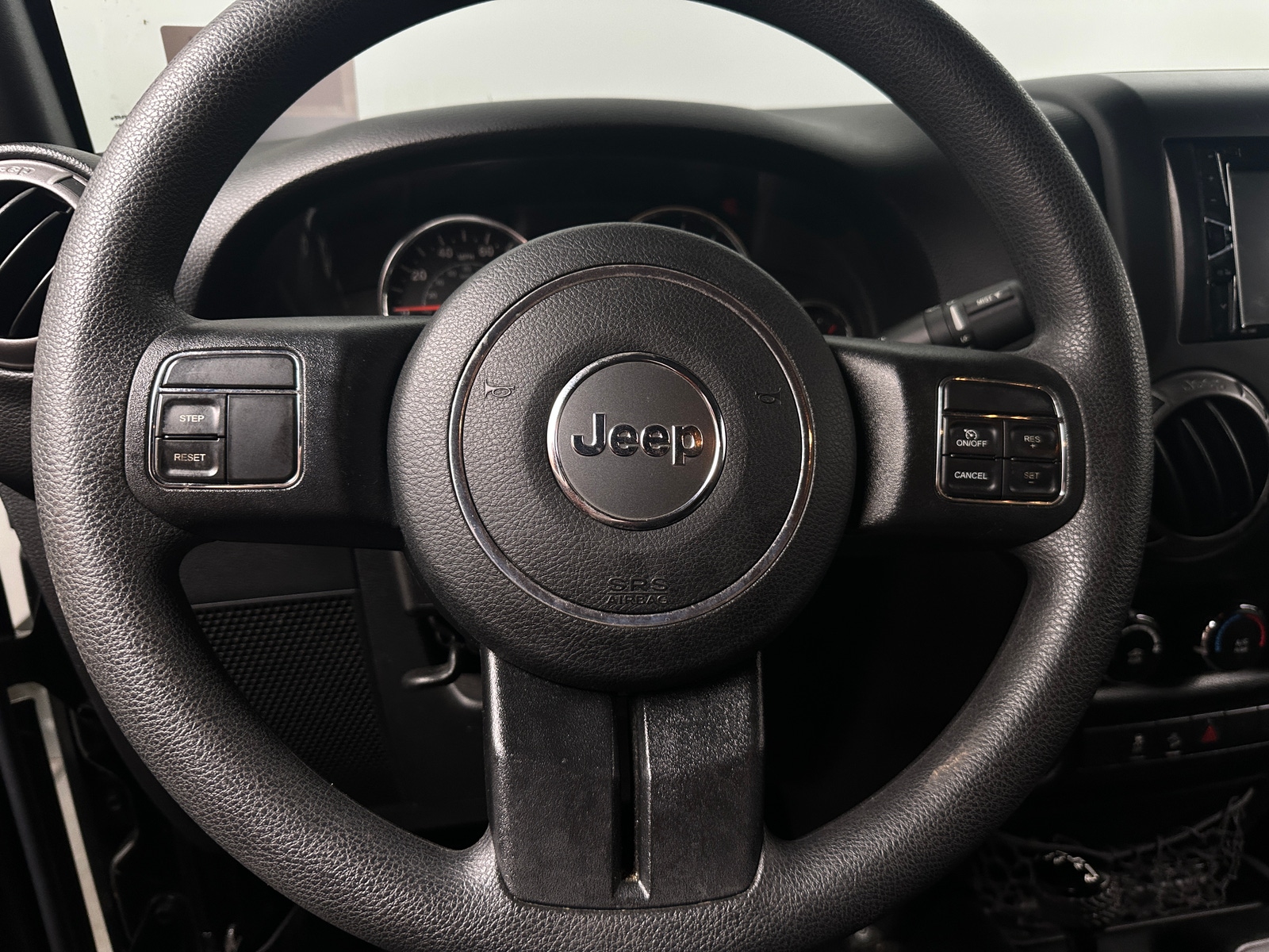 Thumbnail: 2017 Jeep Wrangler - 5